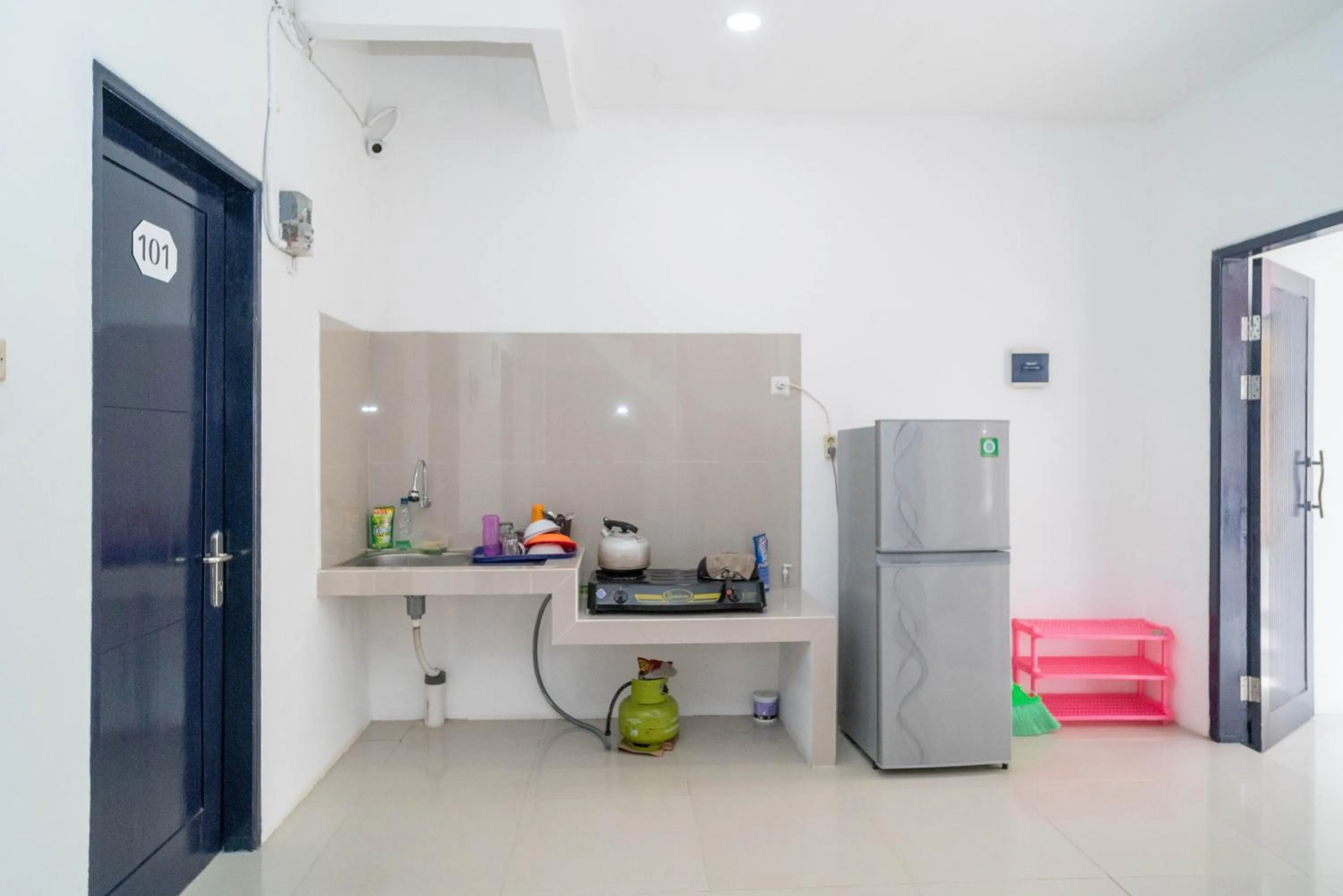 KoolKost Syariah @ Jl Kelapa Dua Raya Tangerang (Minimum Stay 6 Nights)