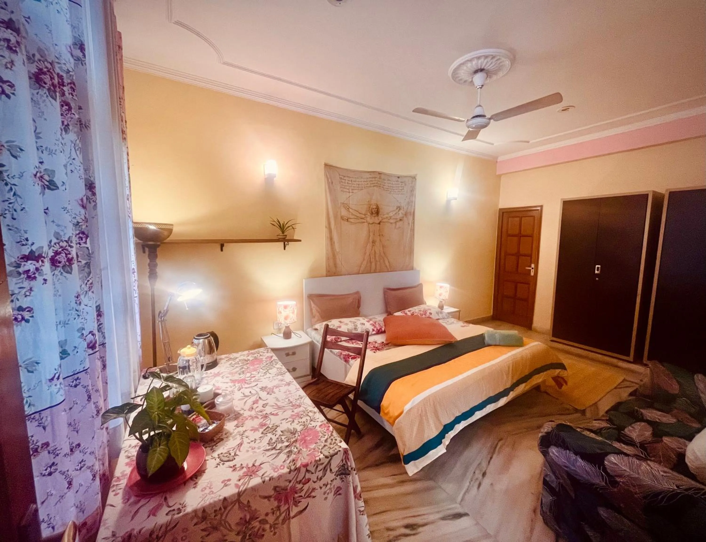 Bed in Ganga Vatika Boutique Hotel, Rishikesh