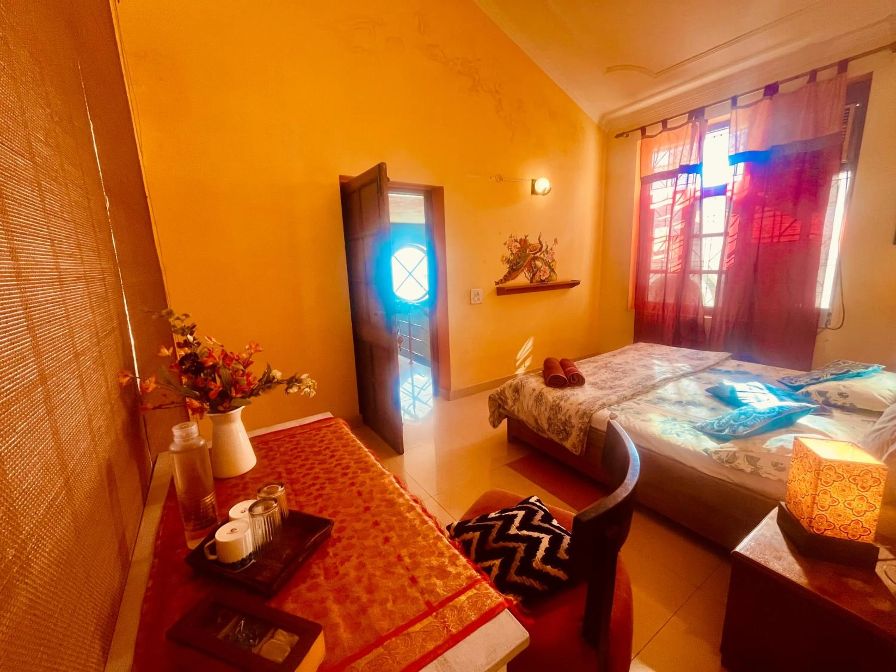 Bed in Ganga Vatika Boutique Hotel, Rishikesh