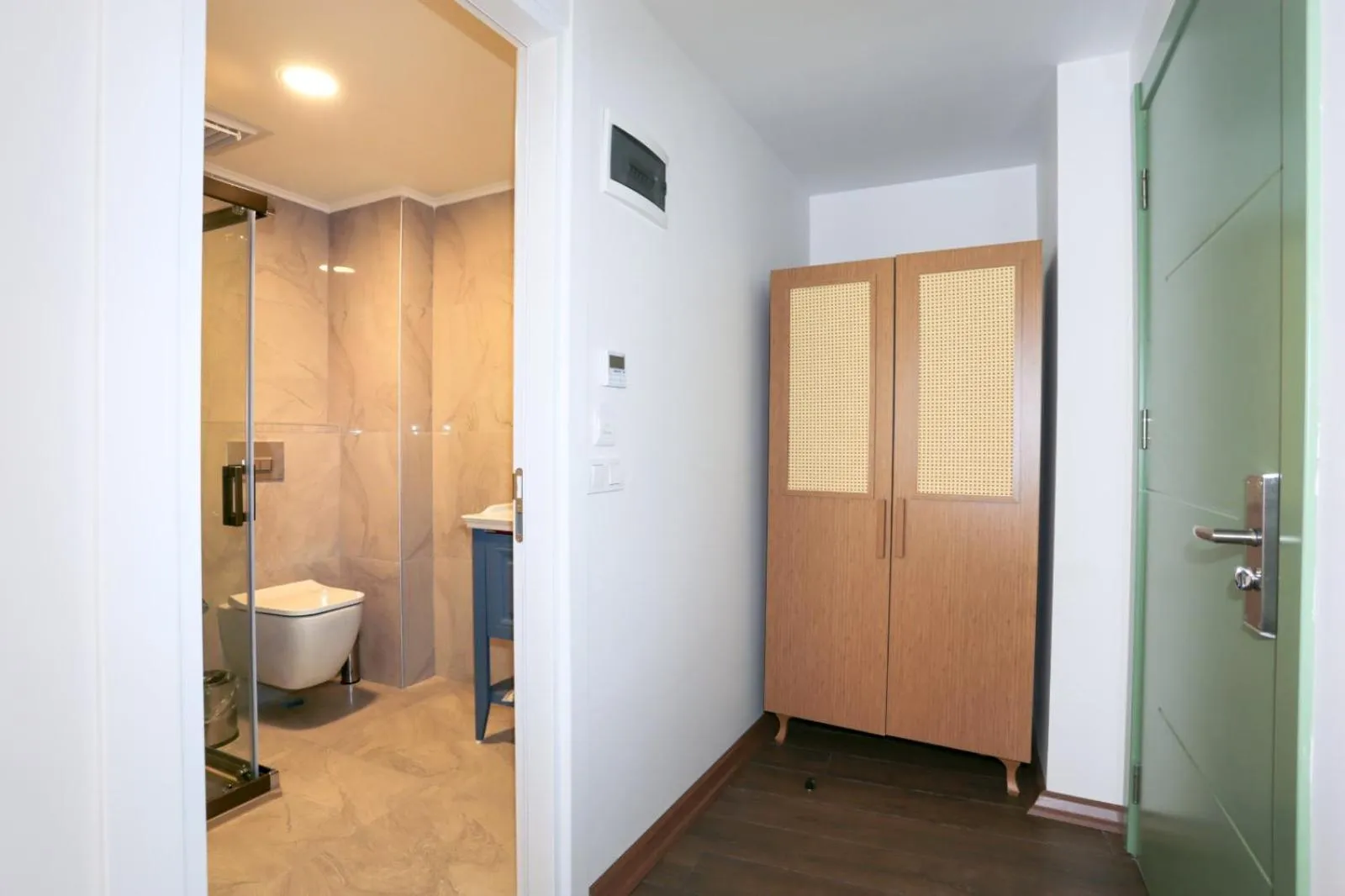 Bathroom in AtaÇesme Otel