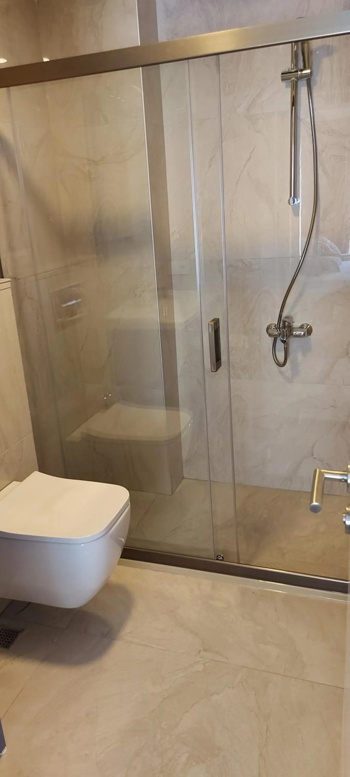 Bathroom in AtaÇesme Otel