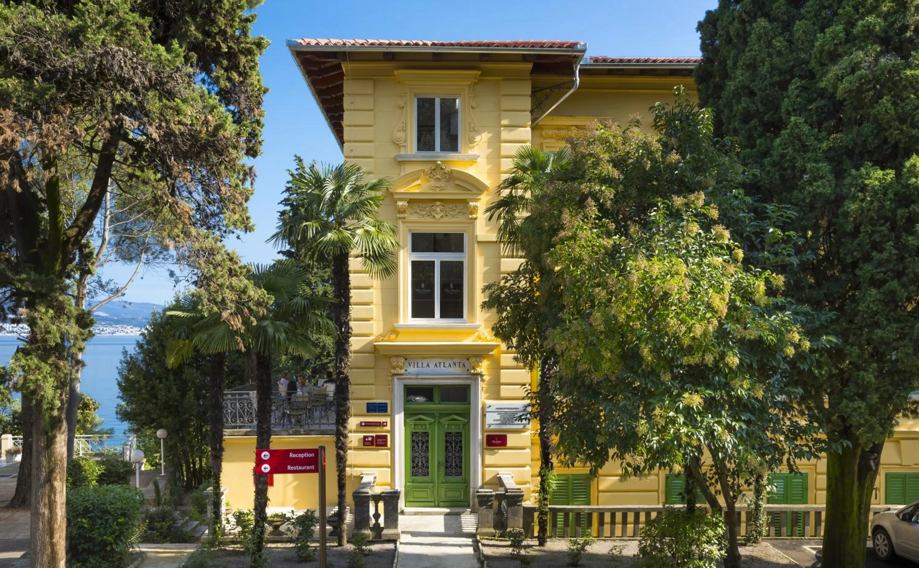 Facade/entrance in Apartments Atlanta - by Liburnia Hotels & Villas