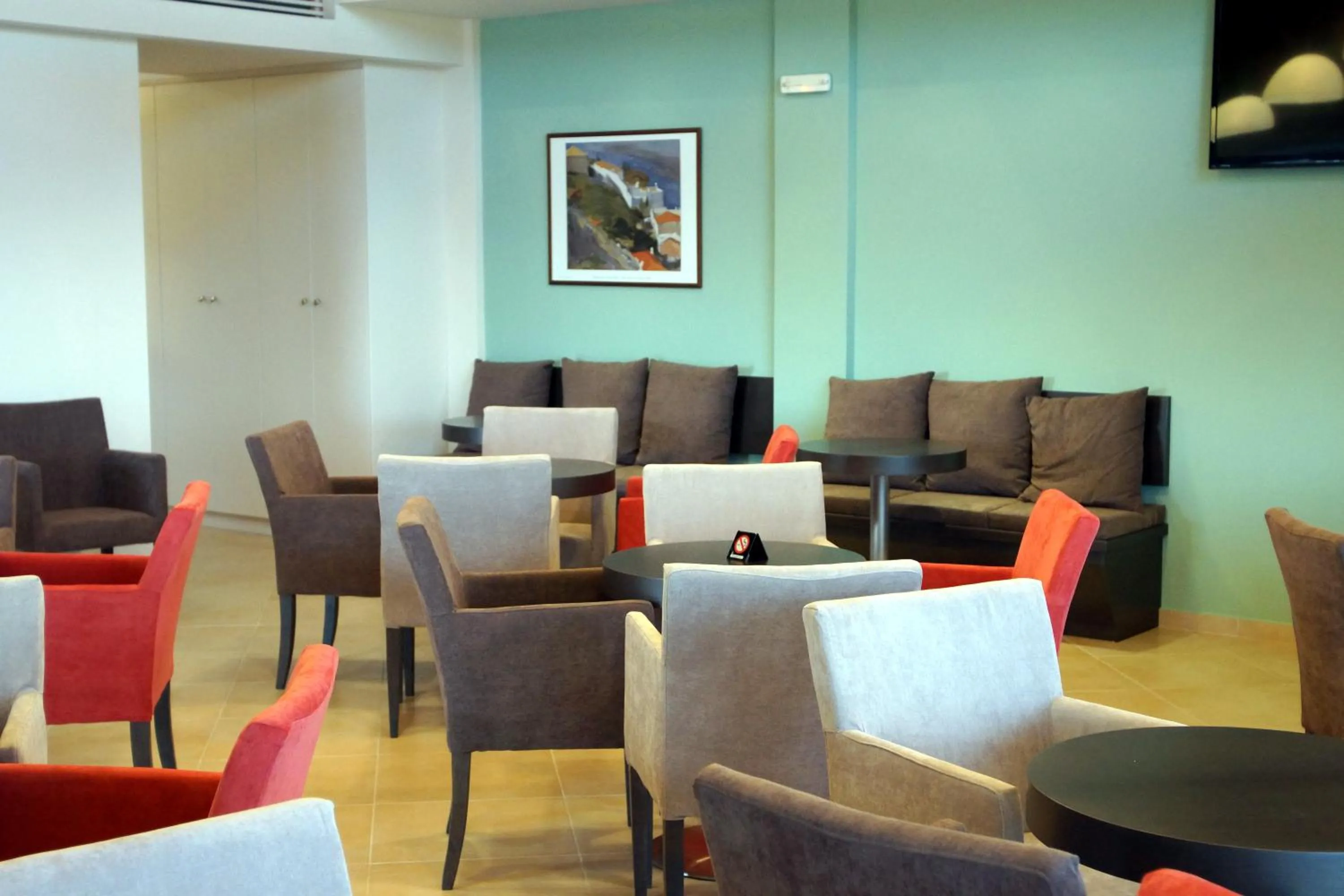 Communal lounge/ TV room in Cavos Fokidos