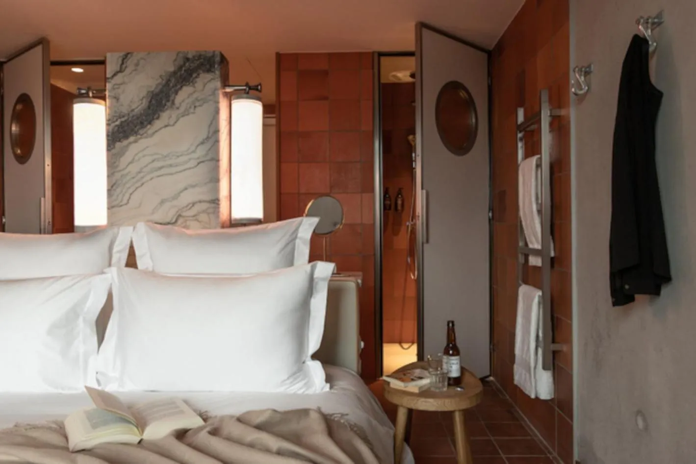 Bedroom, Bed in MOB House