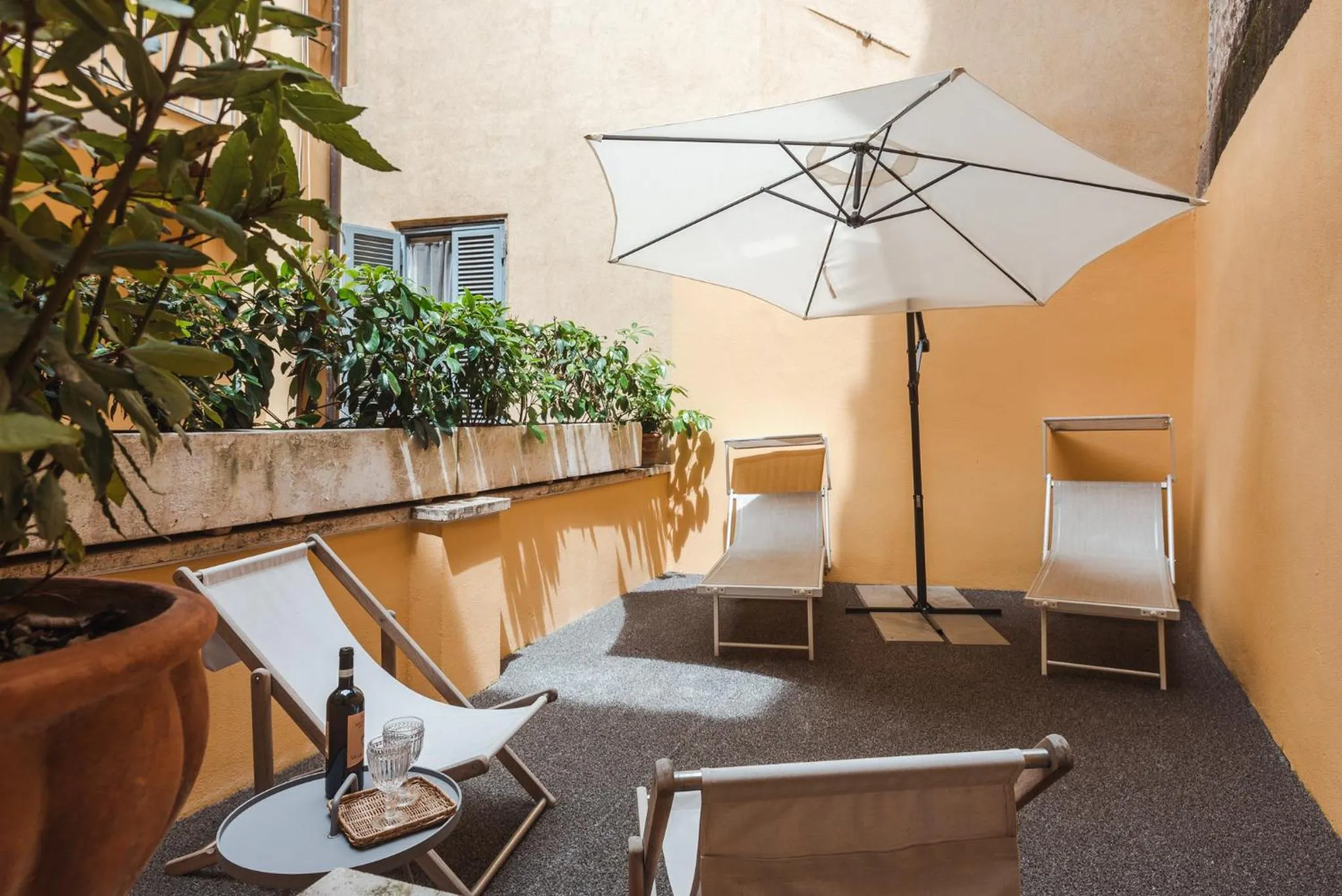 Balcony/Terrace in Nikis Collection Navona