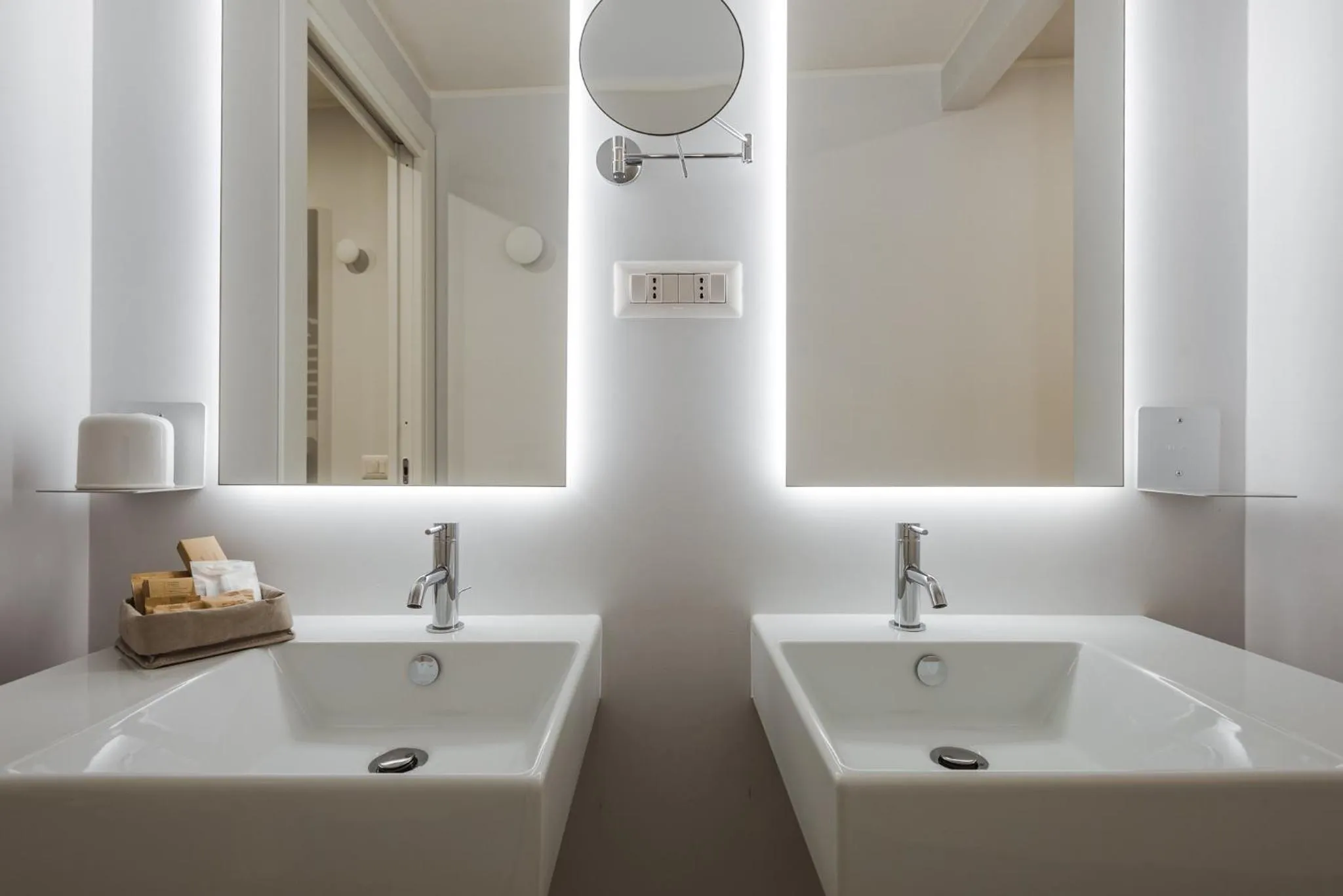 Bathroom in Nikis Collection Navona