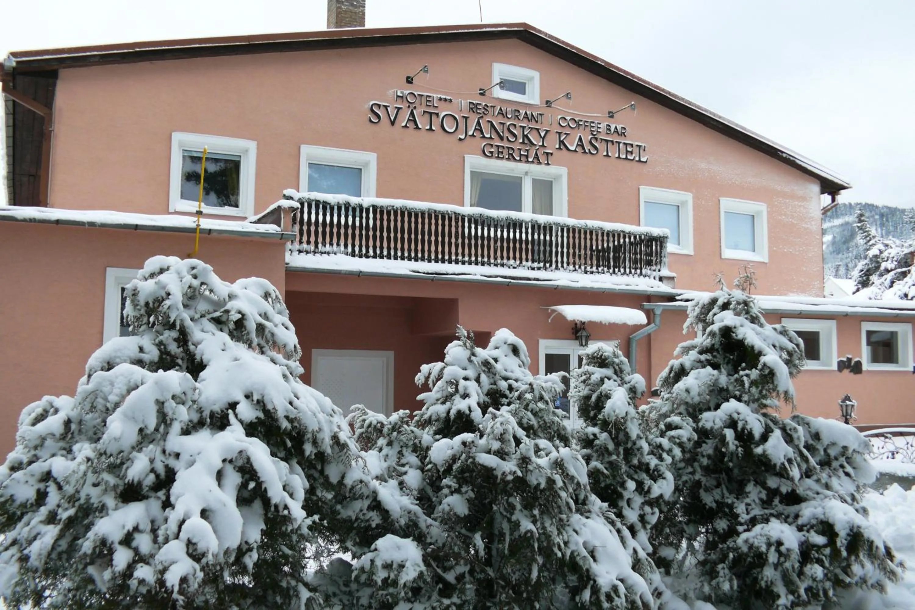 Property building in Svatojansky Kastiel