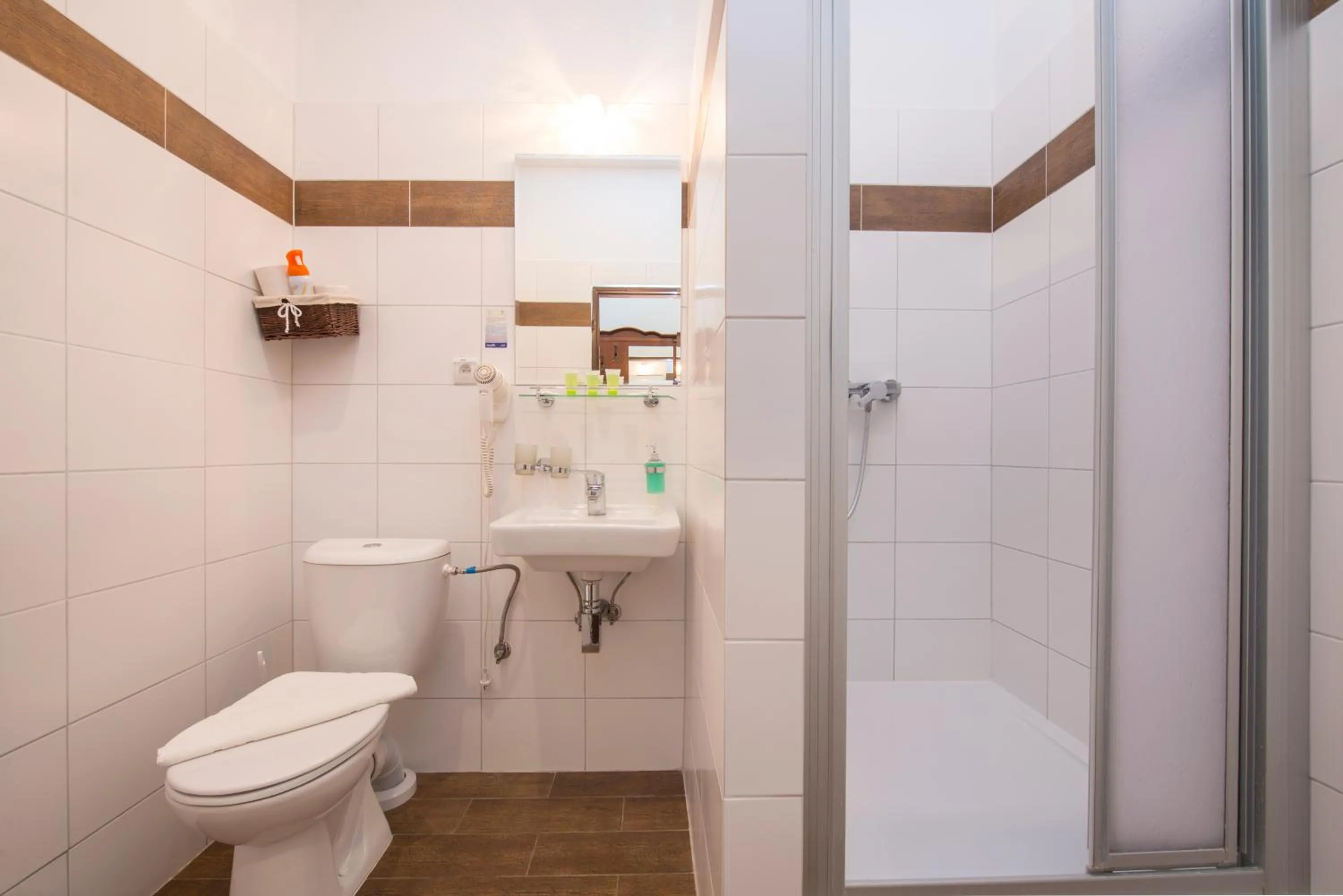 Shower in Svatojansky Kastiel