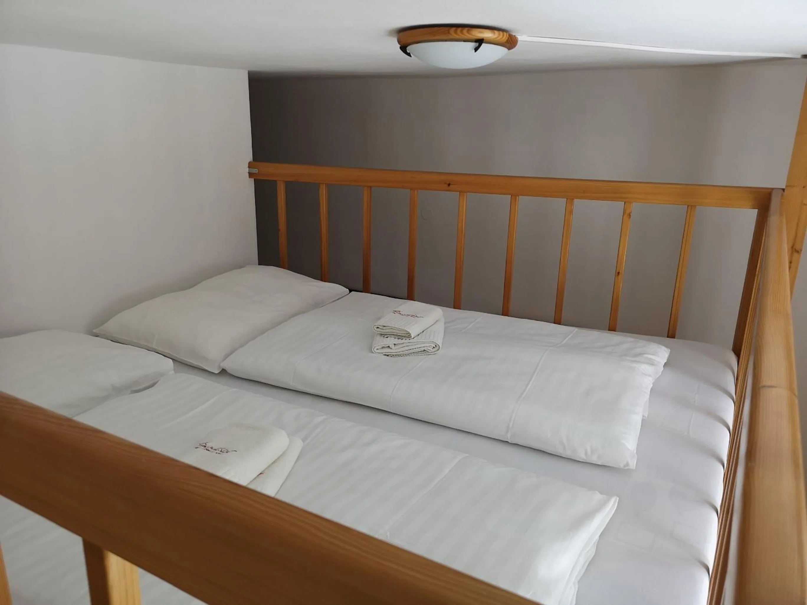 Bed in Svatojansky Kastiel