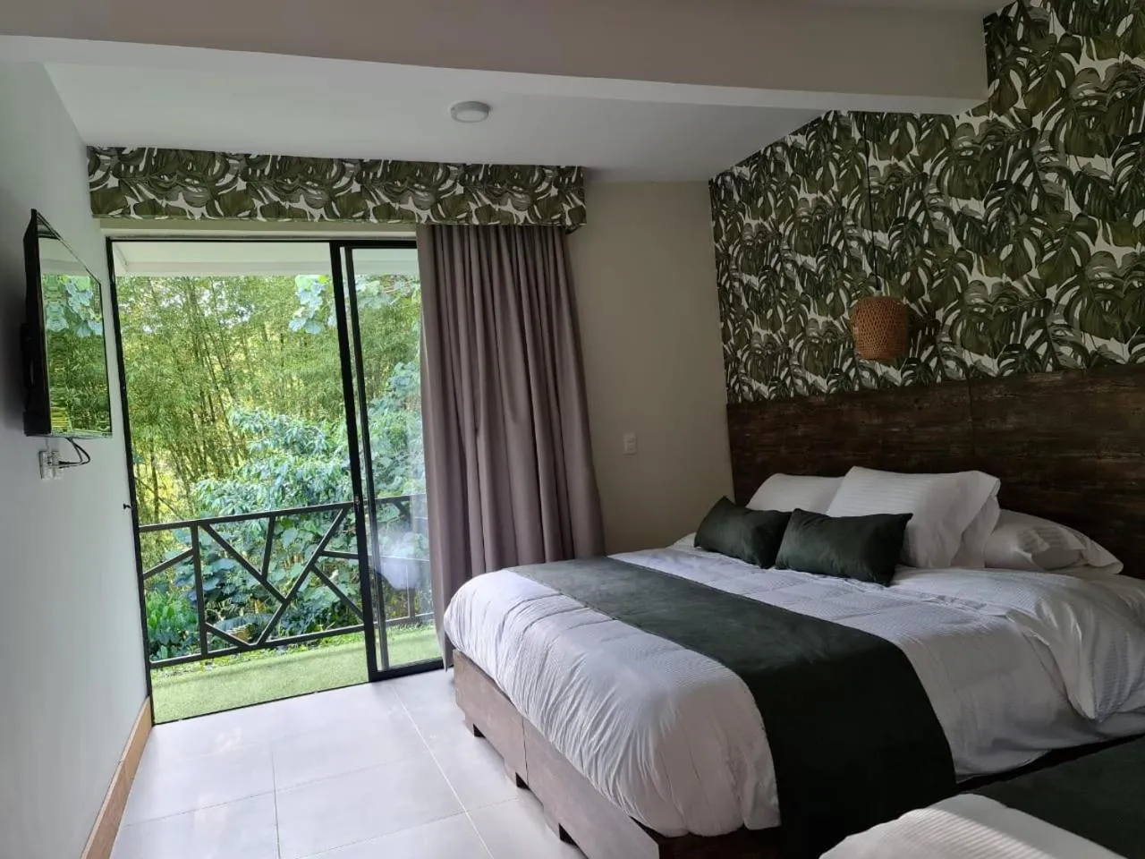 Photo of the whole room, Bed in Casa Hotel Bremen