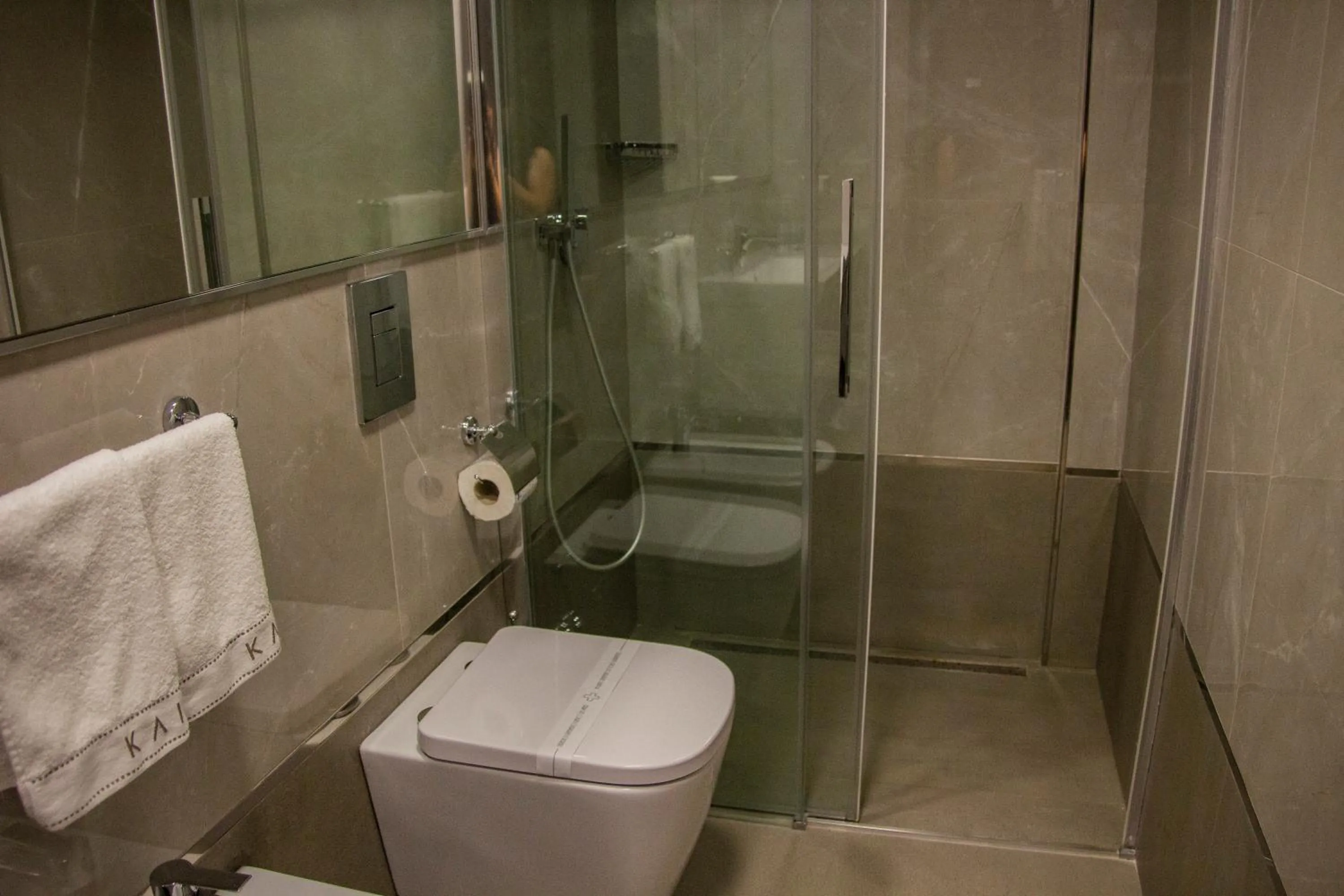 Bathroom in Kairos Resort & SPA