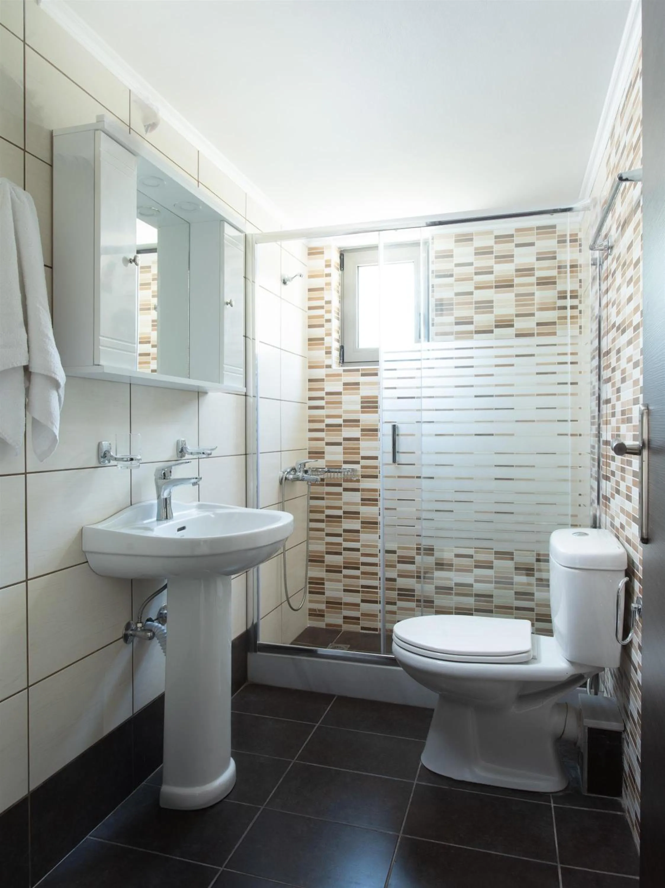 Bathroom in Tulipa Suites