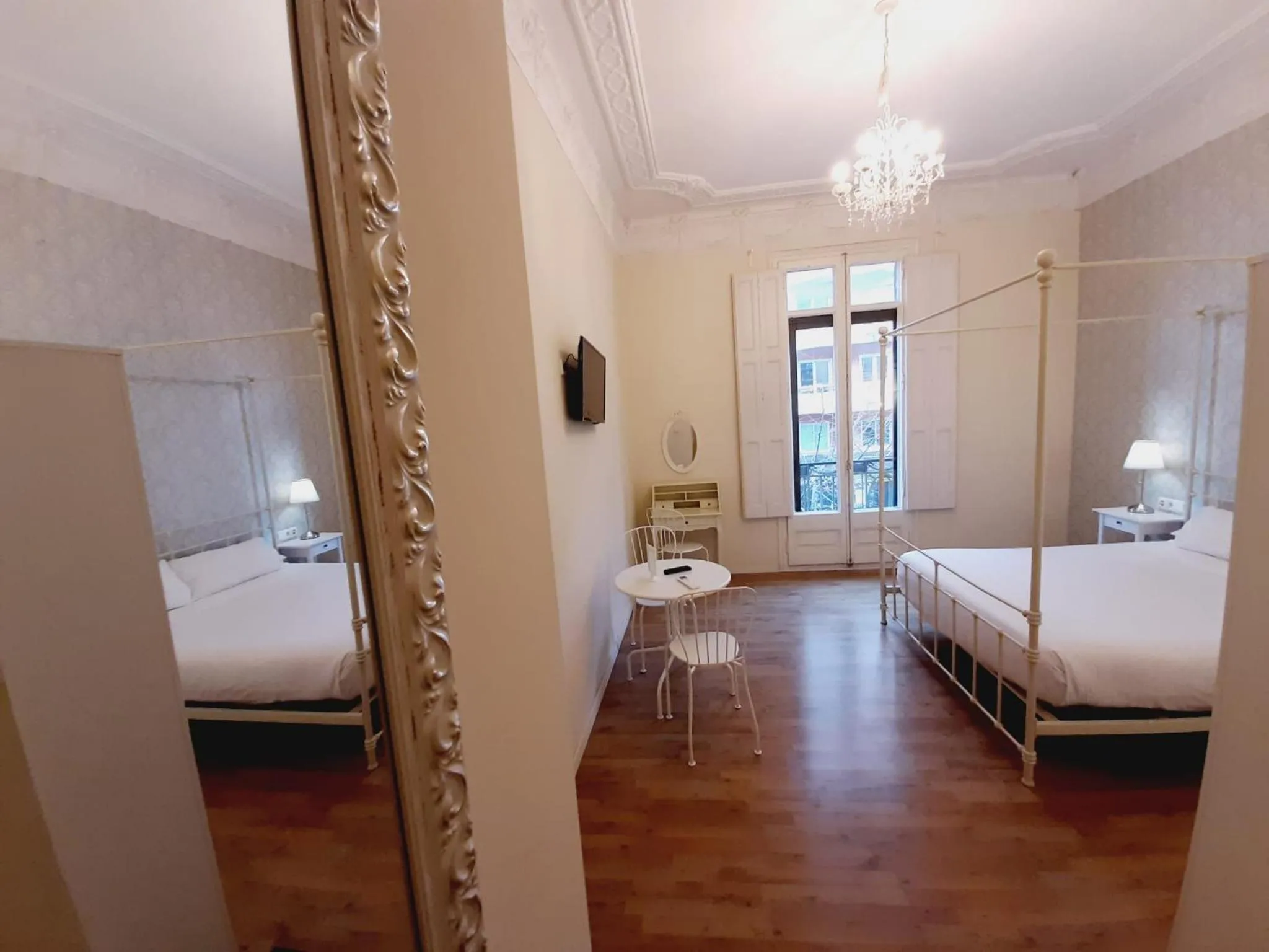 Photo of the whole room, Bed in Lumine Luxury Suites by gaiarooms