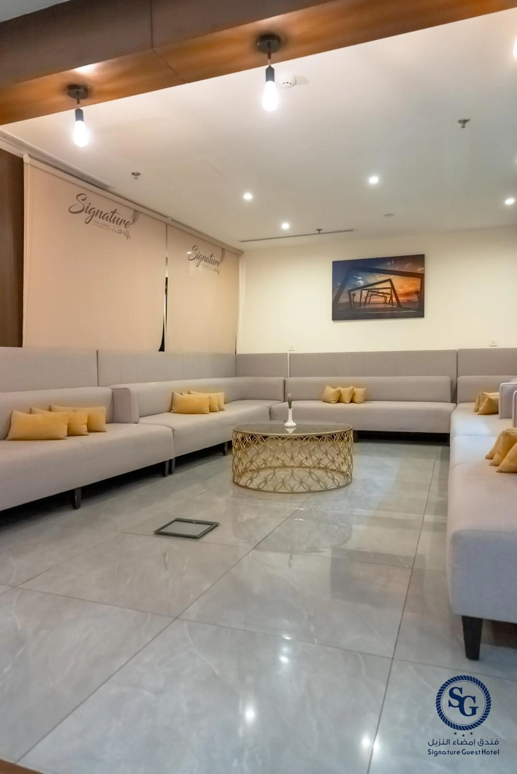 Seating area in Signature Guest Hotel فندق إمضاء النزيل الفندقية