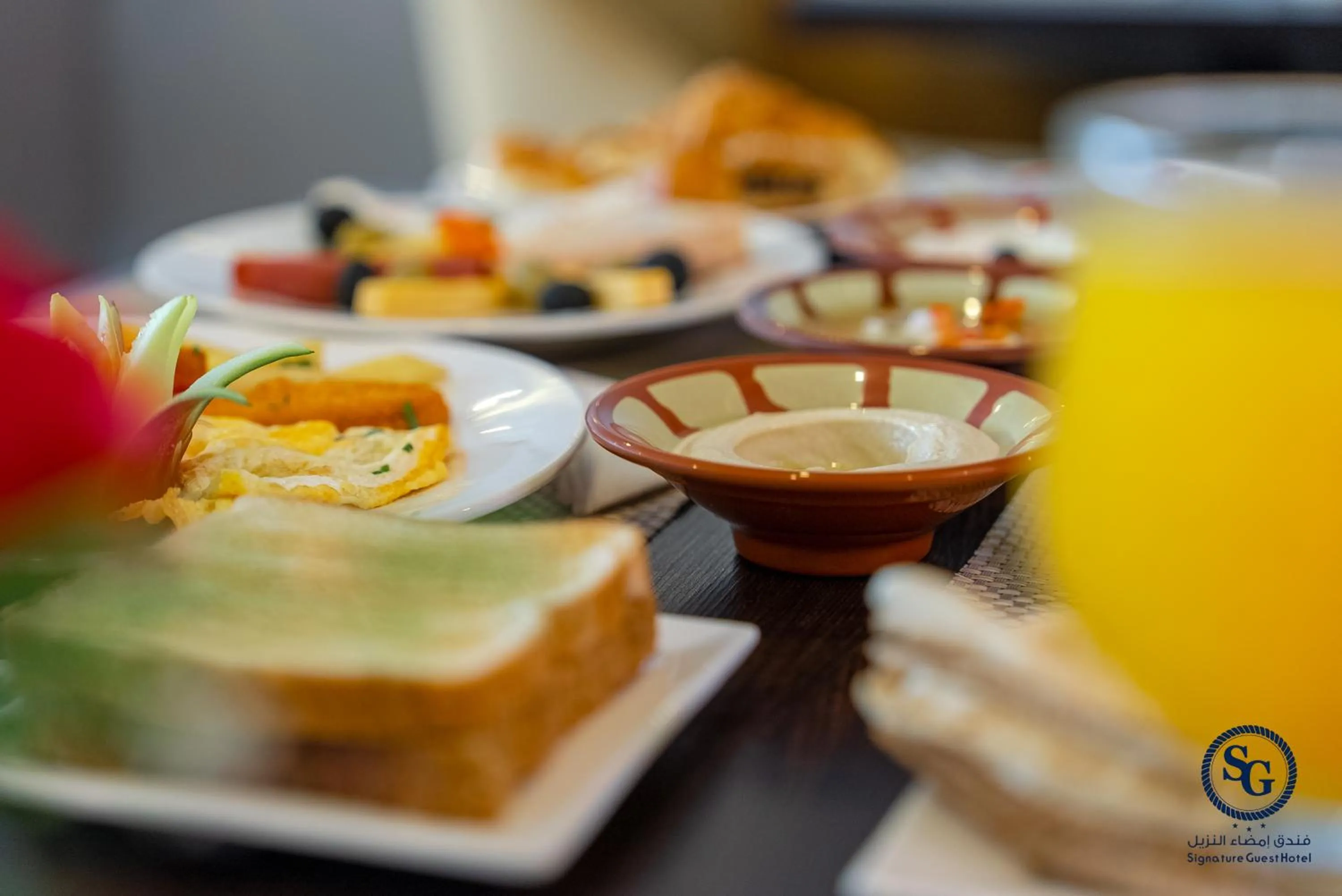 Breakfast in Signature Guest Hotel فندق إمضاء النزيل الفندقية