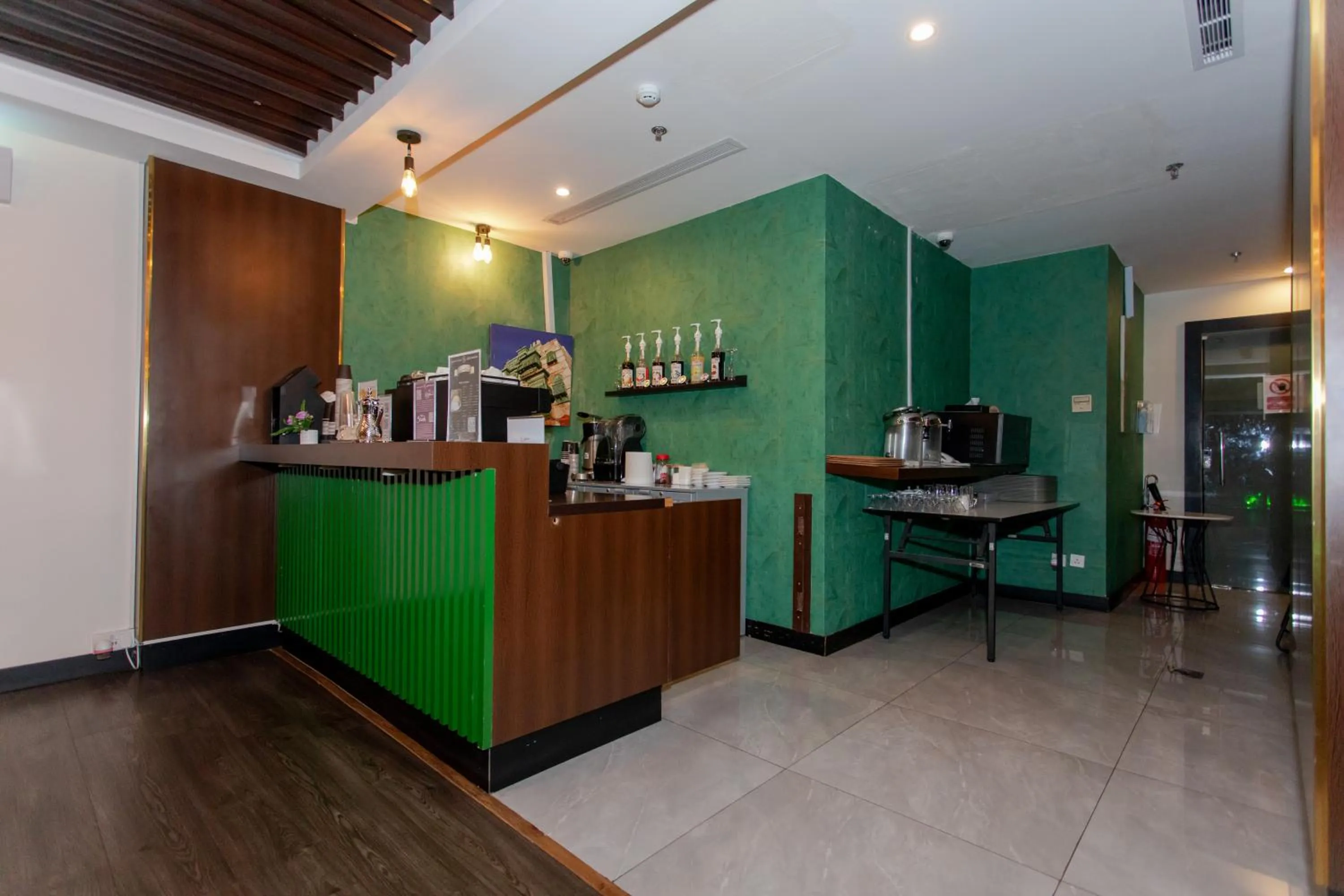 Coffee/tea facilities in Signature Guest Hotel فندق إمضاء النزيل الفندقية