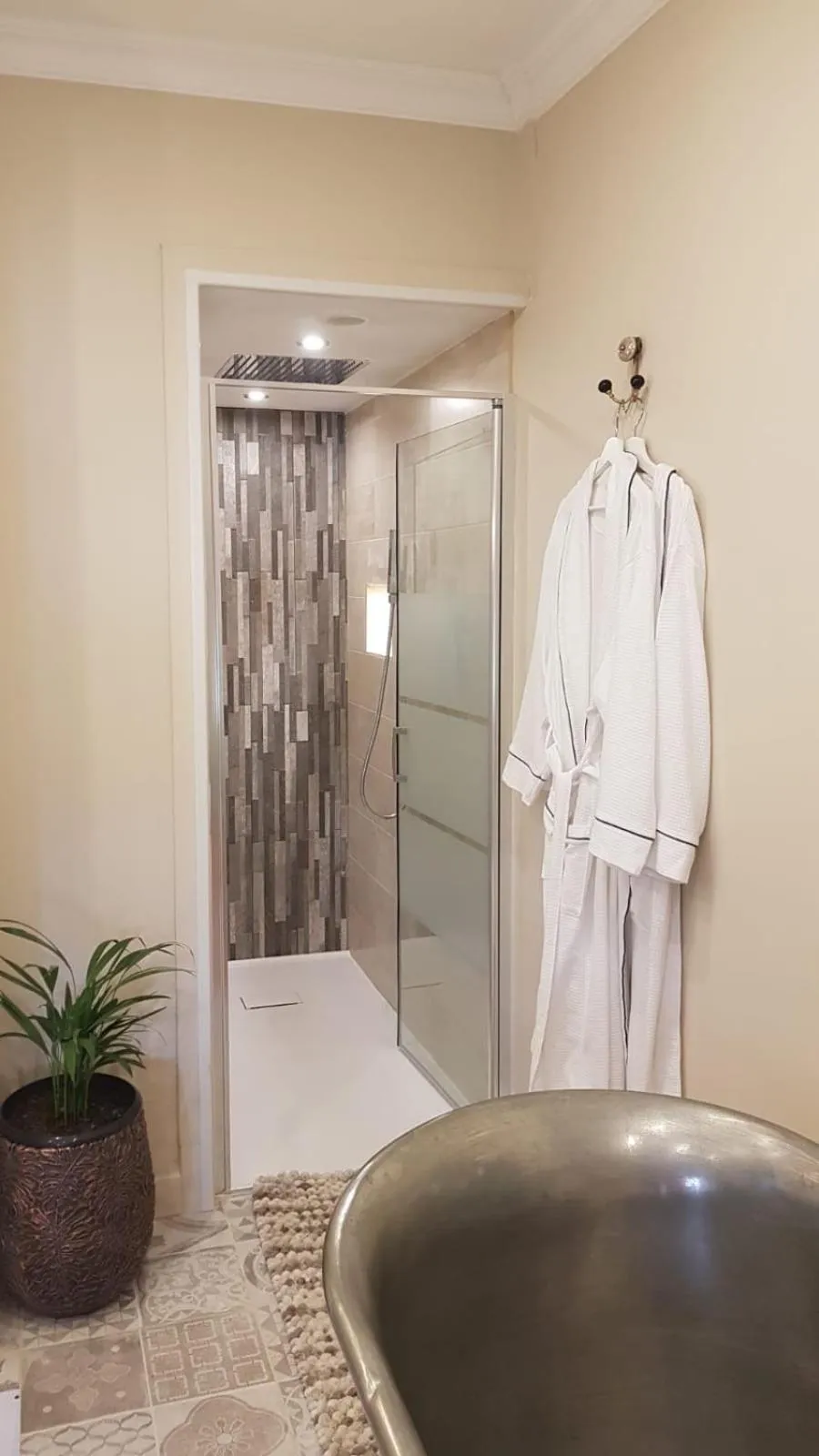 Bathroom in R & R BERGERAC