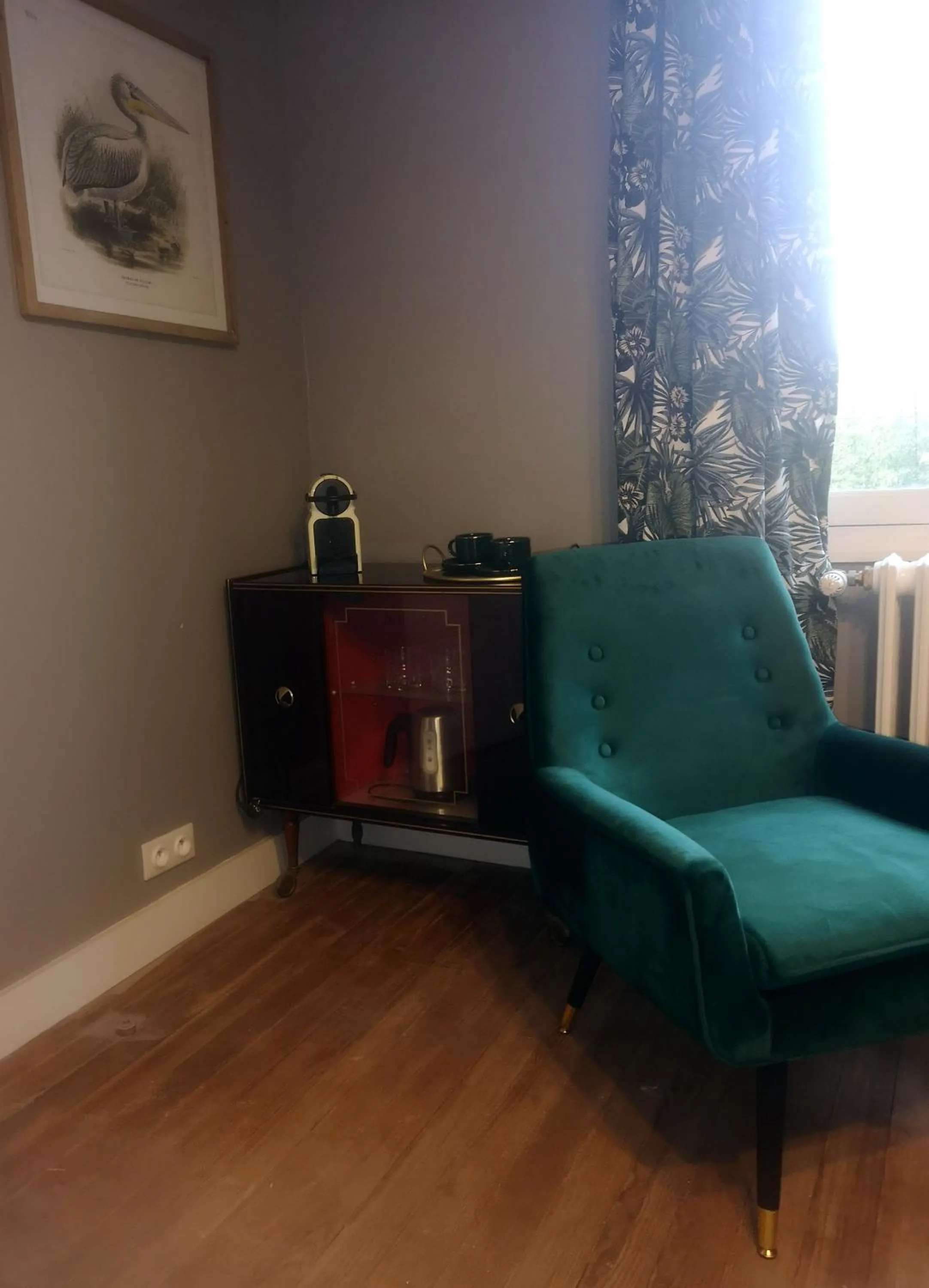 Seating area in R & R BERGERAC