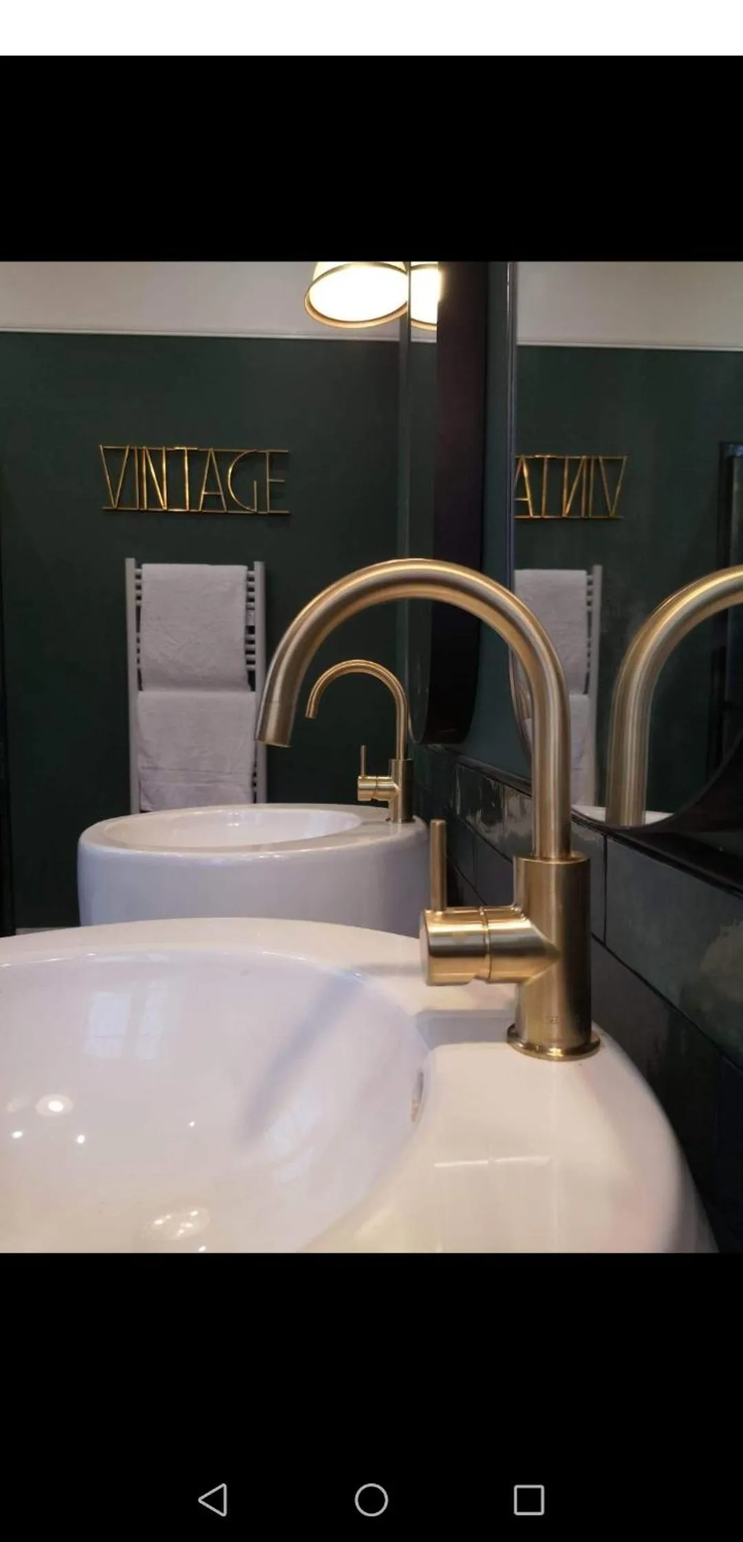 Bathroom, Bed in R & R BERGERAC