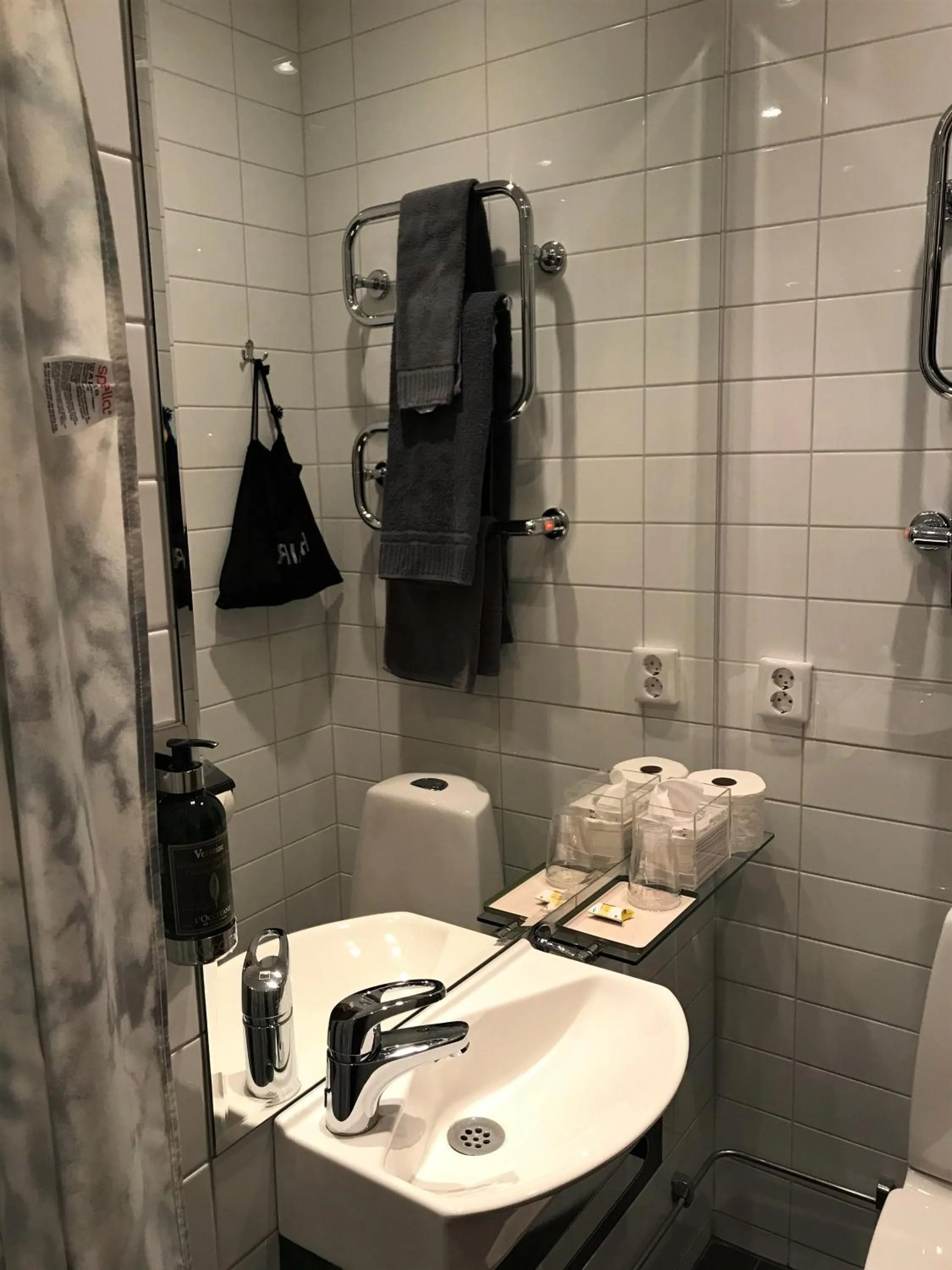 Bathroom in Wärdshuset Bredaryd
