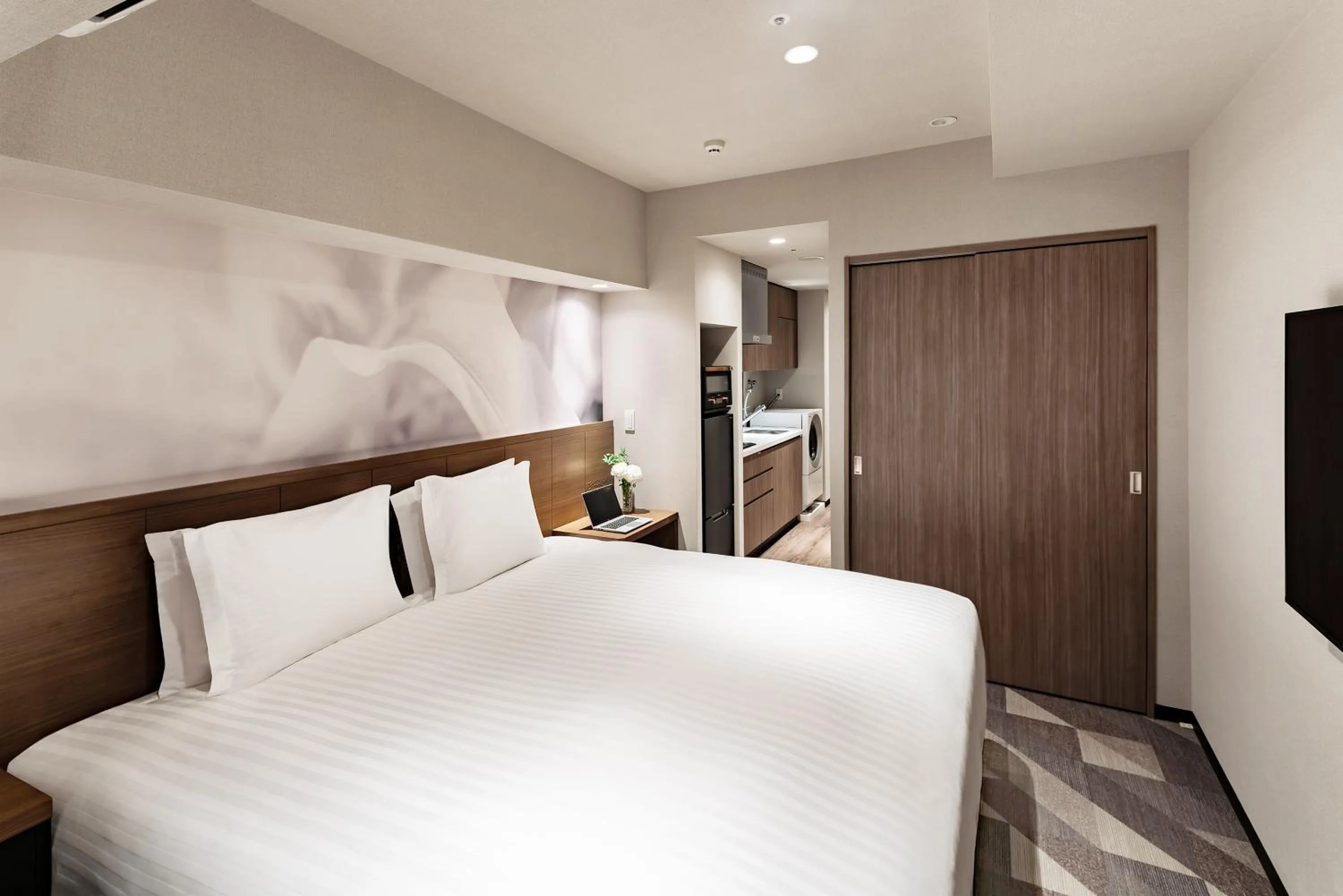 Bed in Oakwood Hotel & Apartments Azabu Tokyo