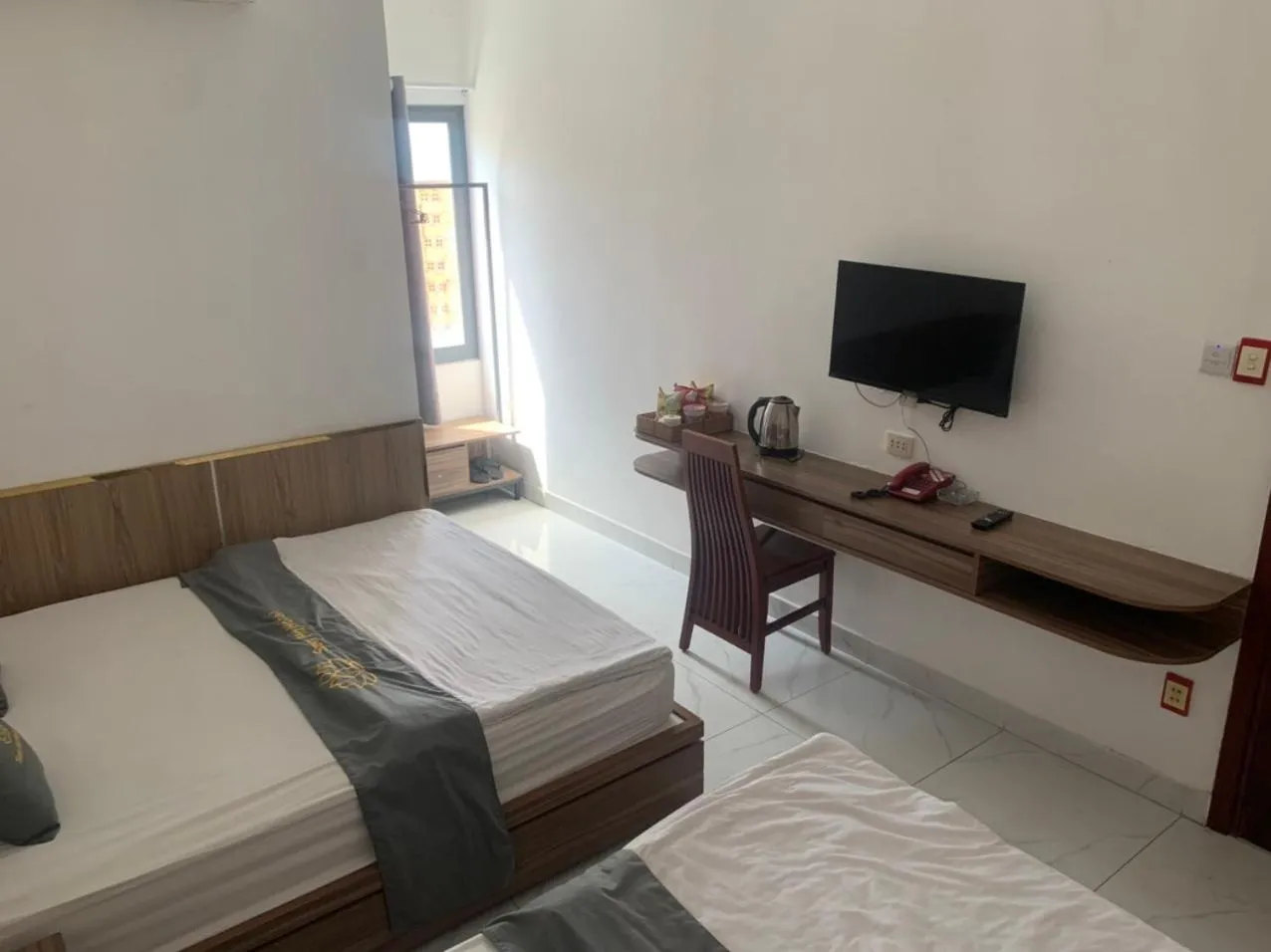 TV and multimedia, Bed in Senho Hotel