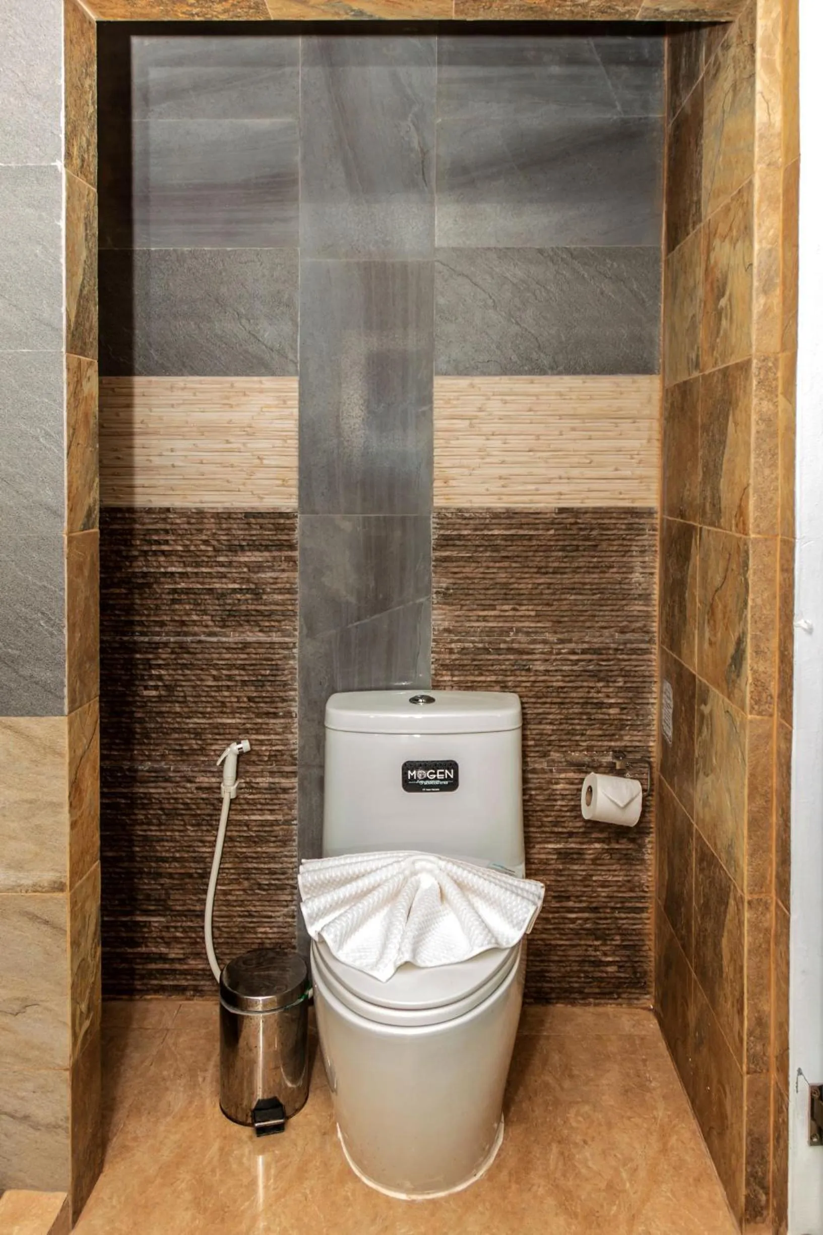 Toilet in Lanta Sport Resort