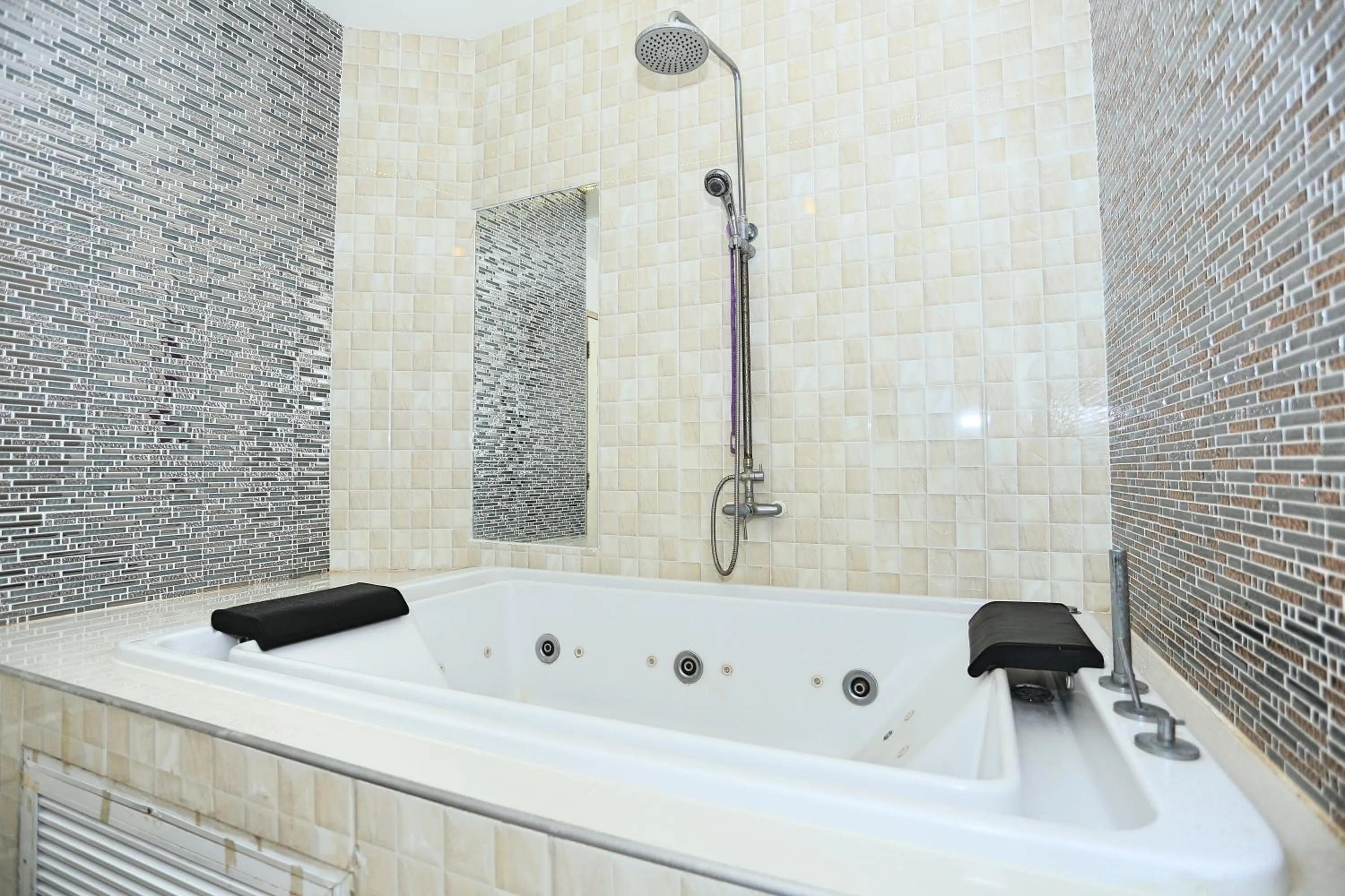 Bathroom in Lucky Sun Patong