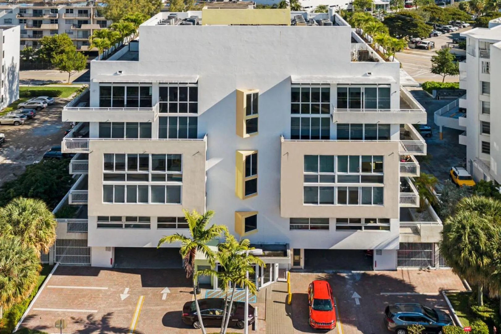 Roami at Sunny Isles