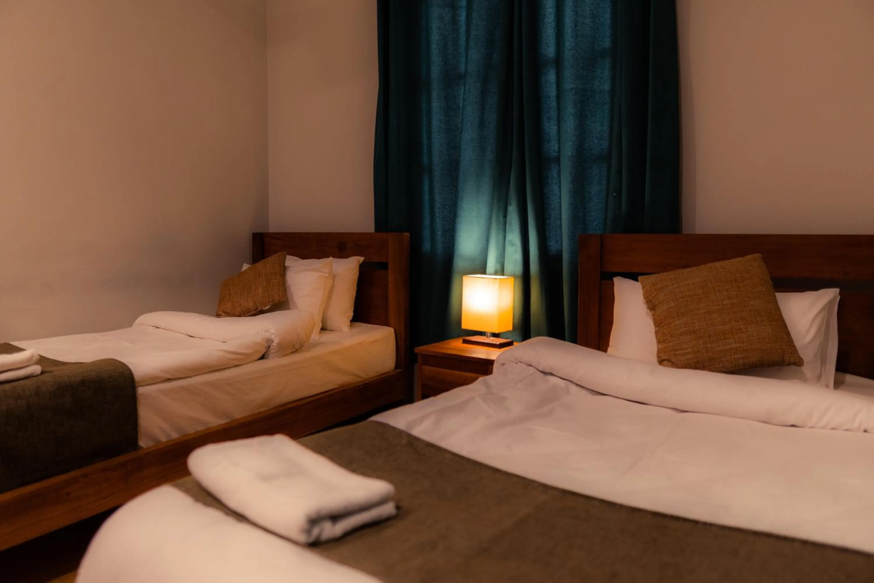 Bedroom, Bed in Dynasty Hotel Skardu