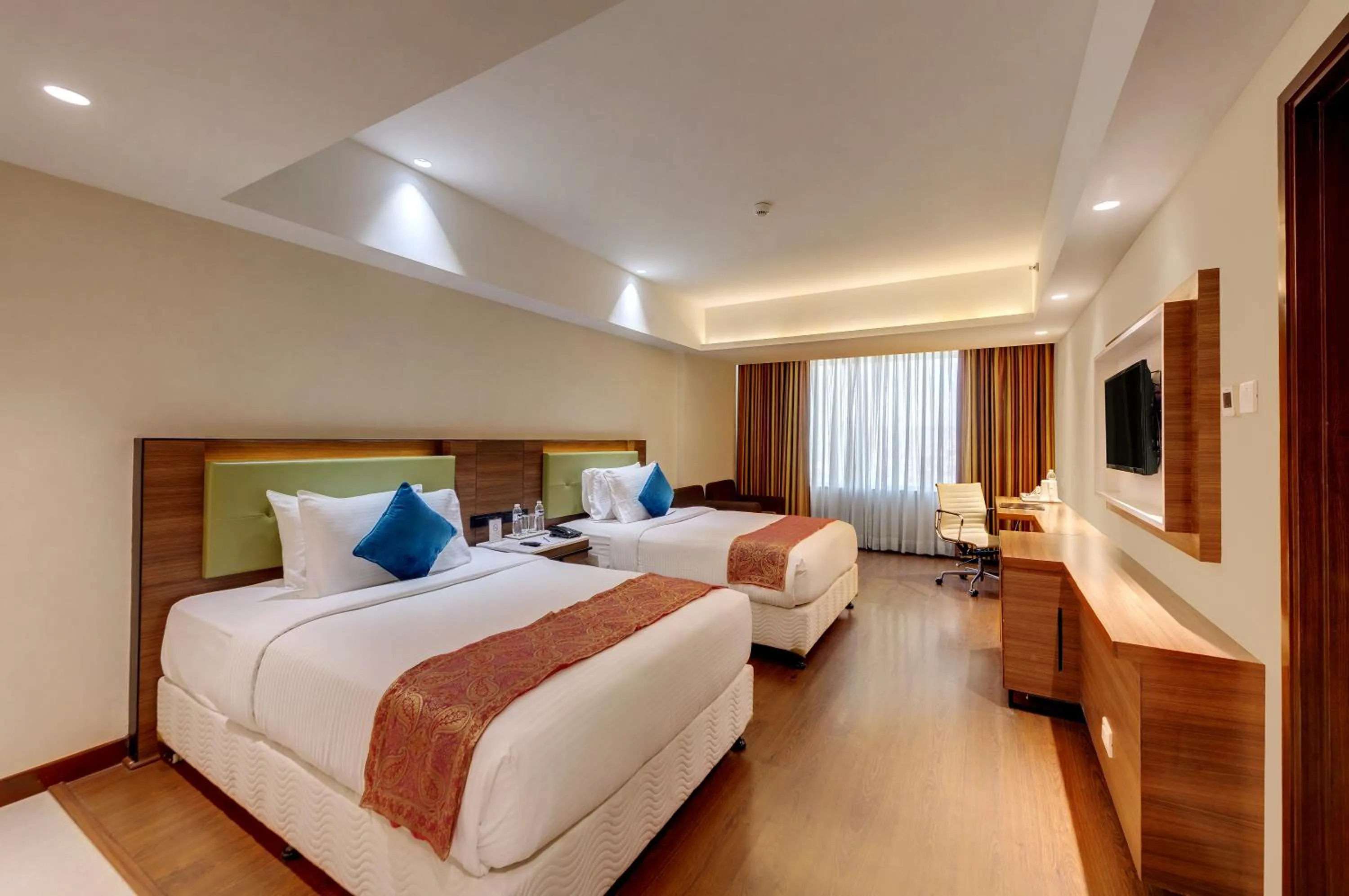 Bedroom, Bed in Amarpreet, Chhatrapati Sambhajinagar - AM Hotel Kollection