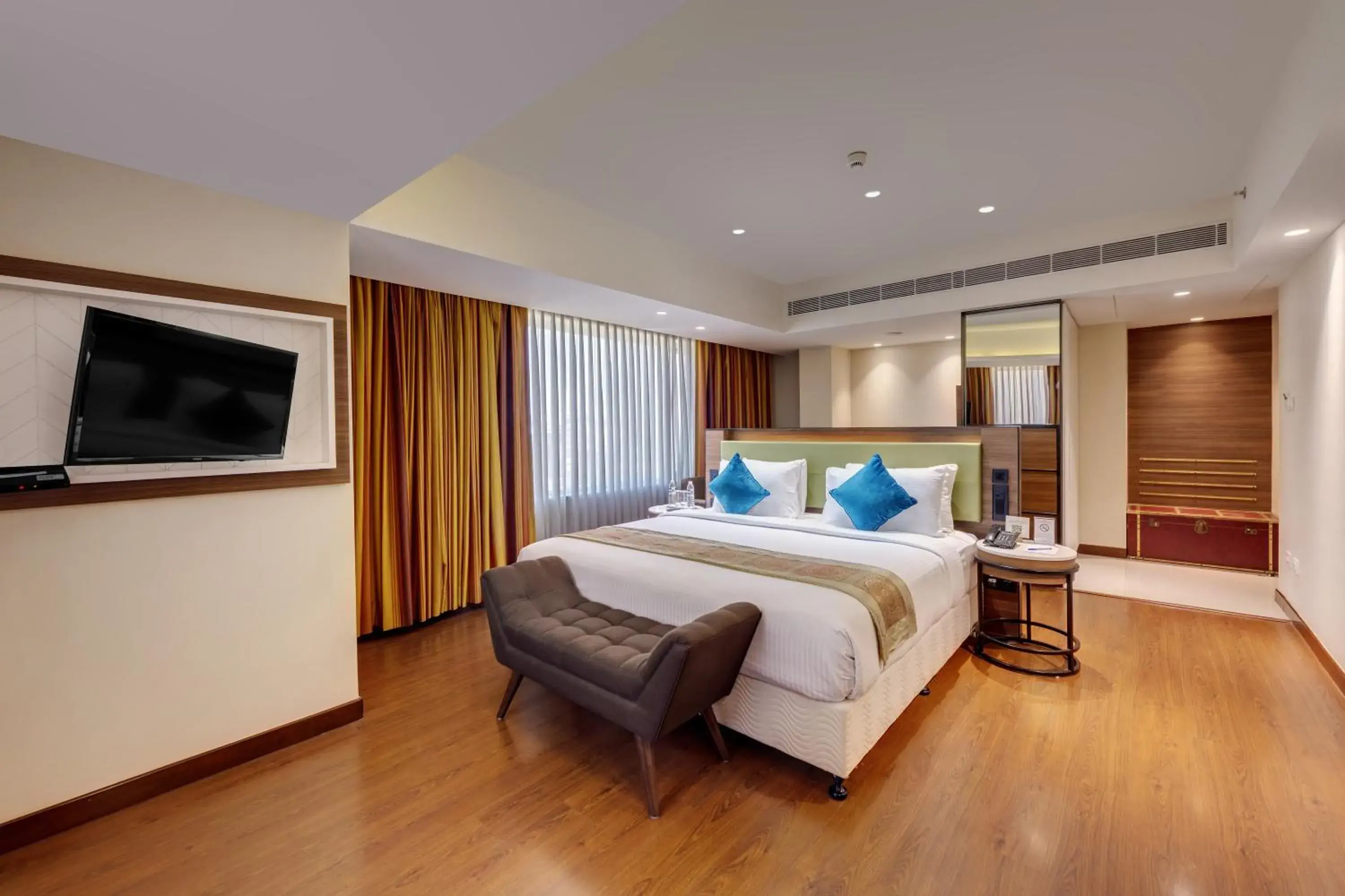 Superior Double Room - single occupancy in Amarpreet, Chhatrapati Sambhajinagar - AM Hotel Kollection Superior Double Room - single occupancy in Amarpreet, Chhatrapati Sambhajinagar - AM Hotel Kollection