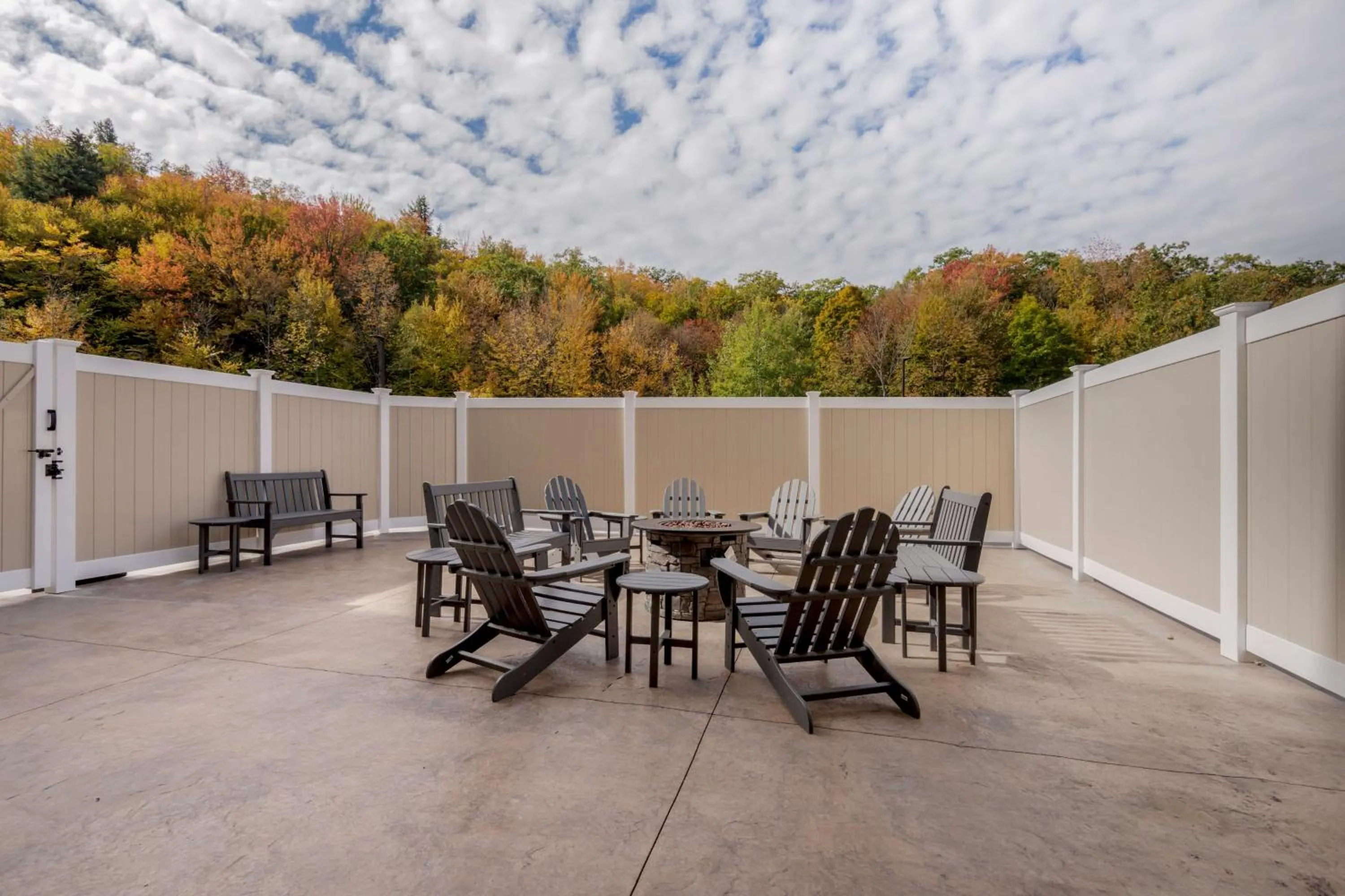 Property building in Best Western Plus Rumford Falls