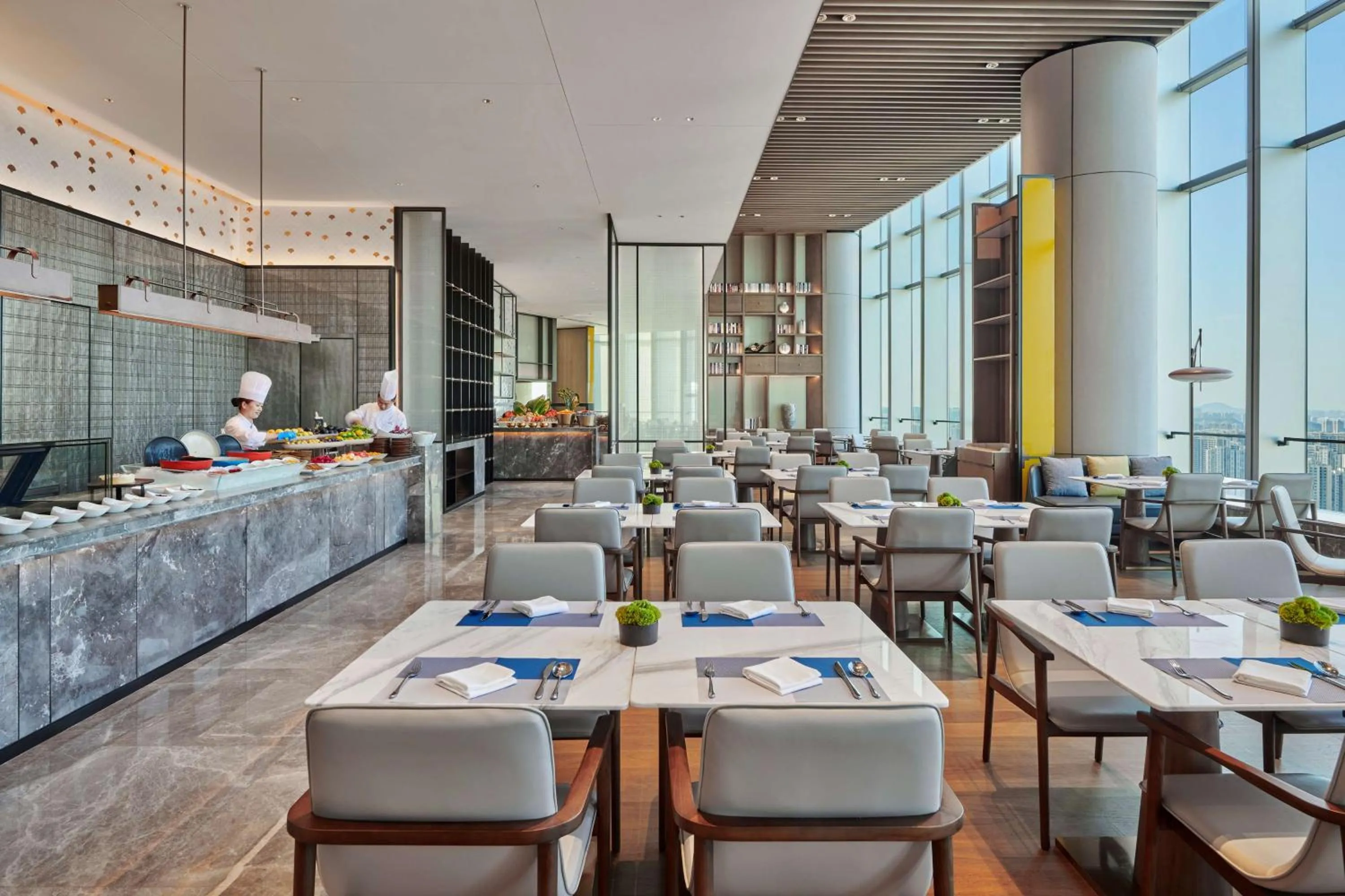 Restaurant/places to eat in Hilton Changsha Riverside