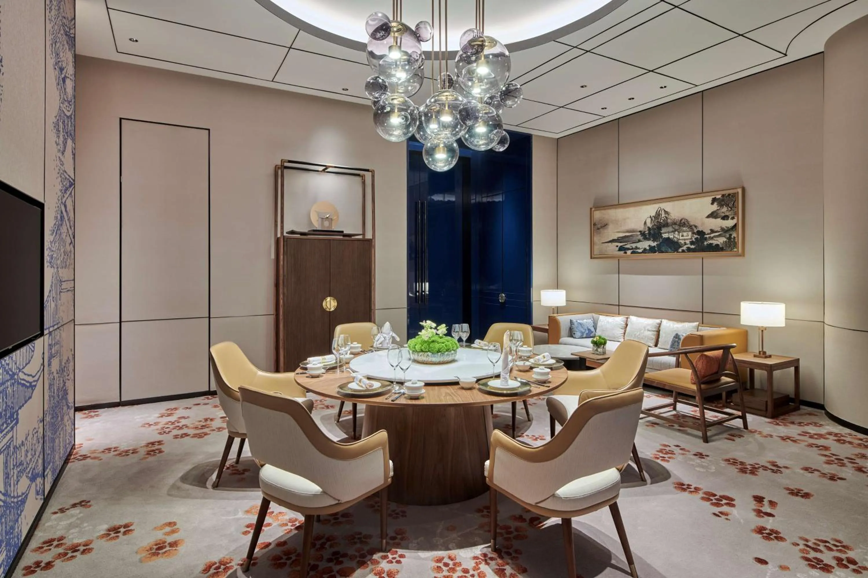 Restaurant/places to eat in Hilton Changsha Riverside