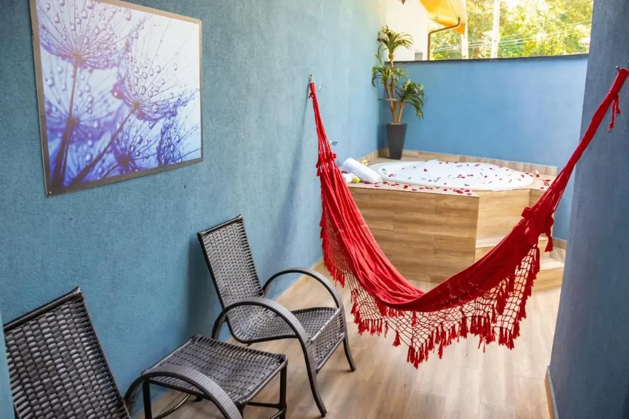 Suite with External Spa Bath - single occupancy in Pousada Recanto da Cascata Suite with External Spa Bath - single occupancy in Pousada Recanto da Cascata