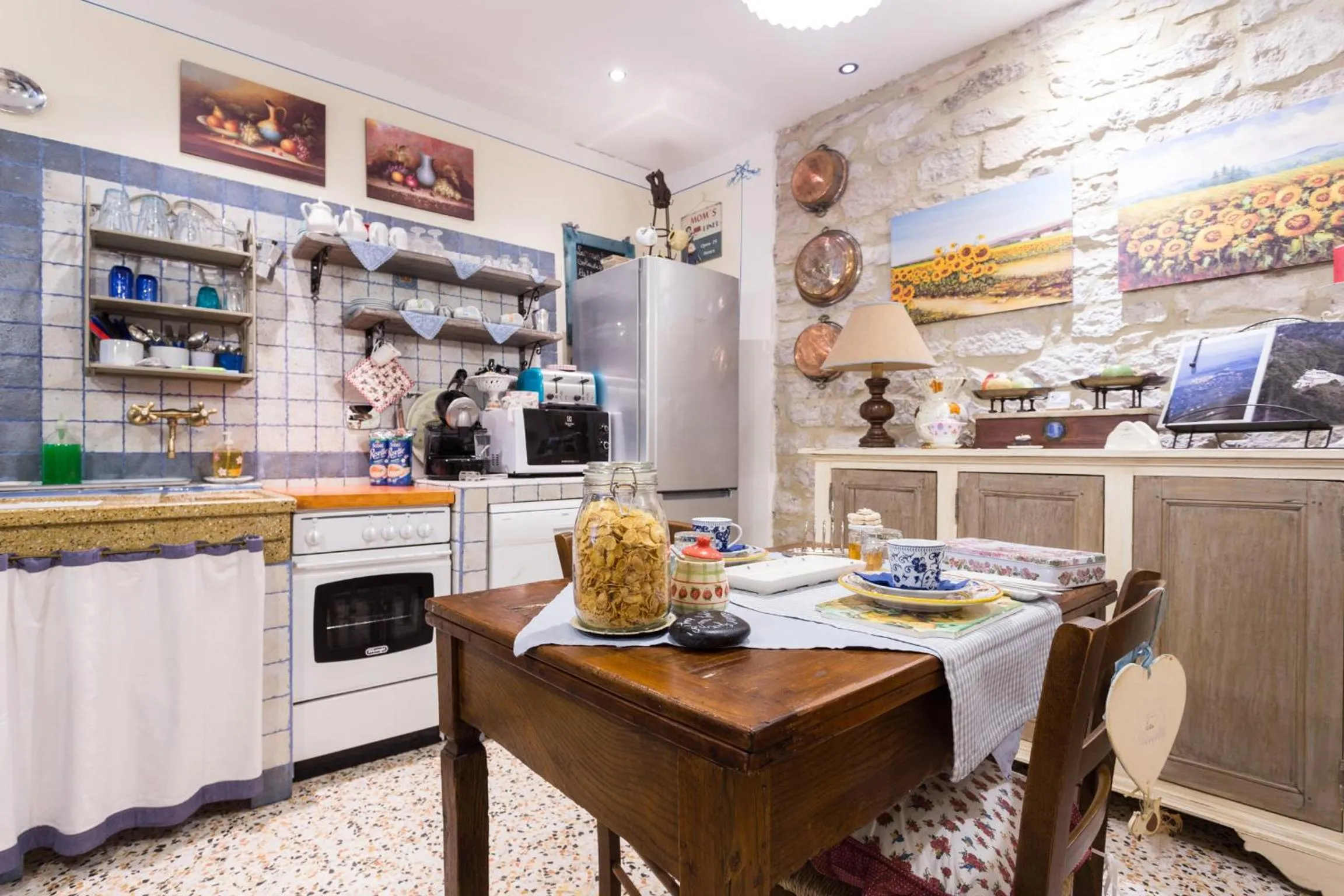 Italian breakfast in Bed and Breakfast A casa delle Fate