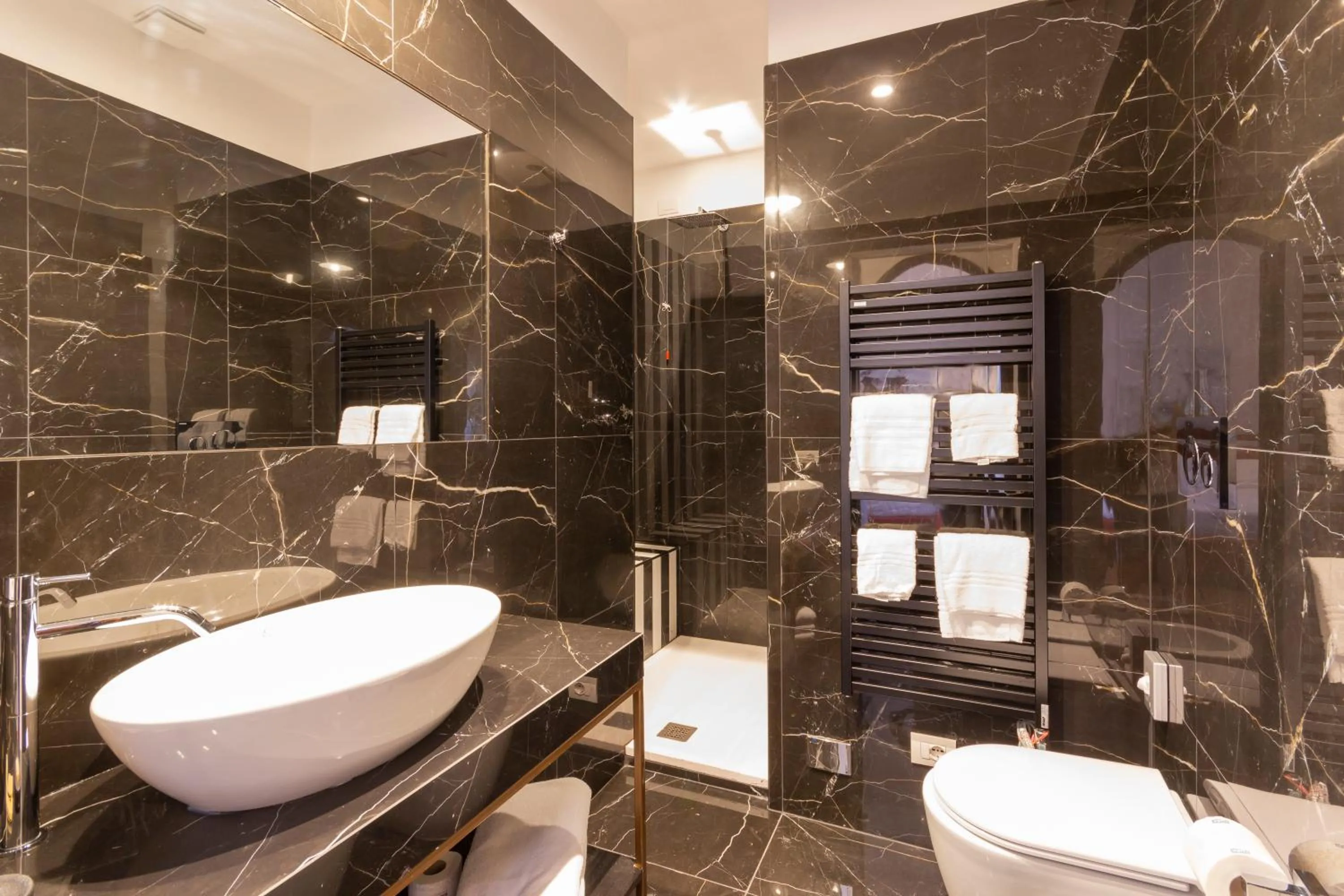 Bathroom in Hotel Villa Alberti Portofino Land