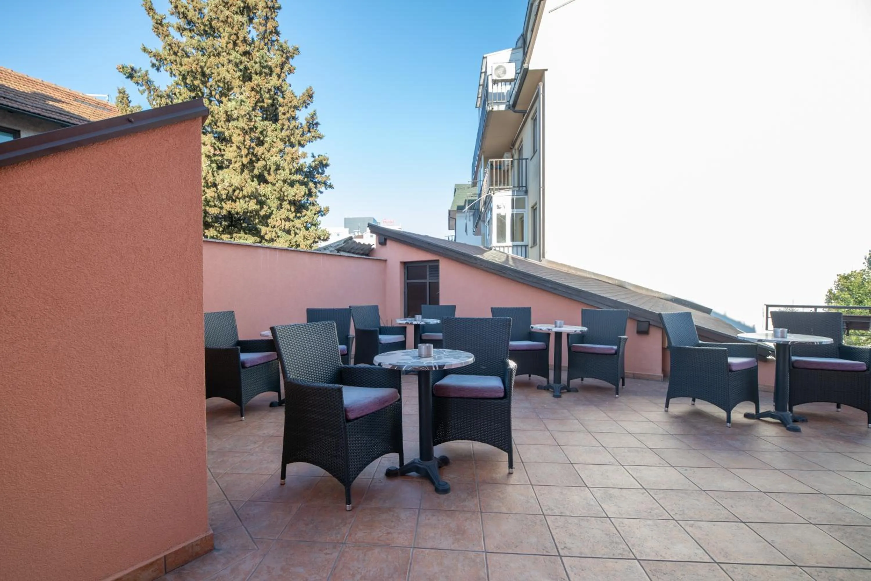 Balcony/Terrace in Log In Rooms