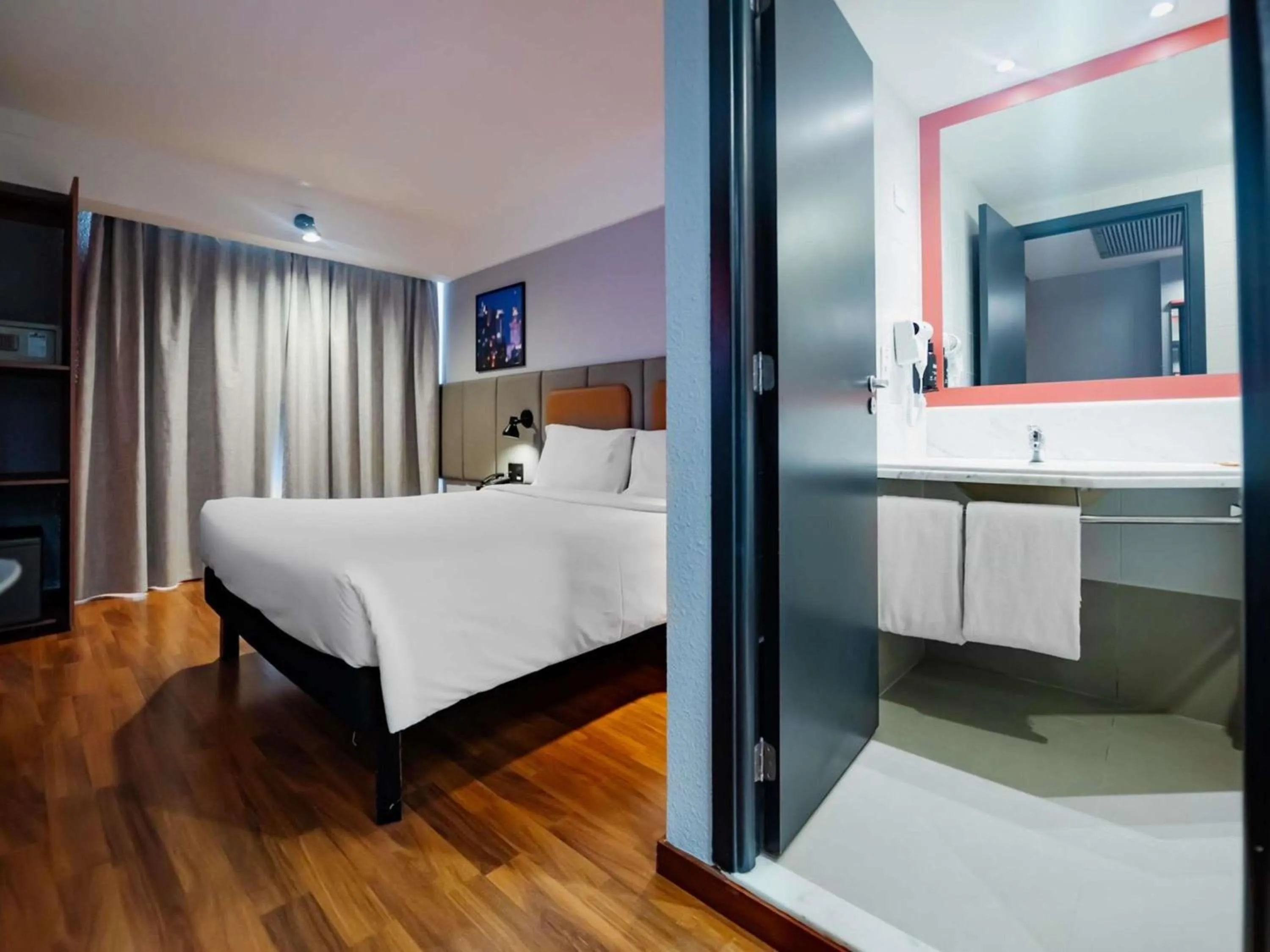 Bedroom, Bed in ibis Guarulhos Aeroporto