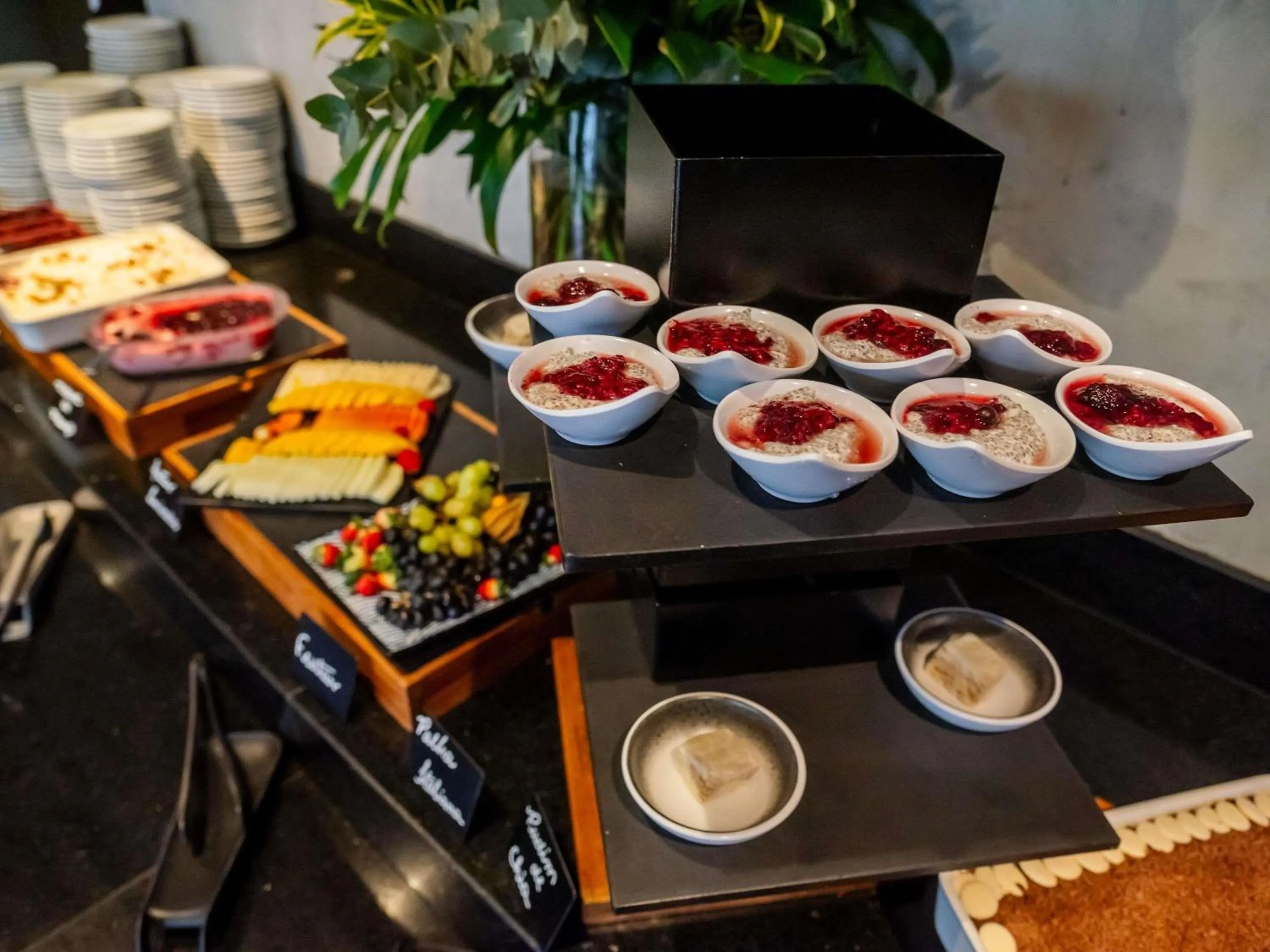 Restaurant/places to eat in ibis Guarulhos Aeroporto