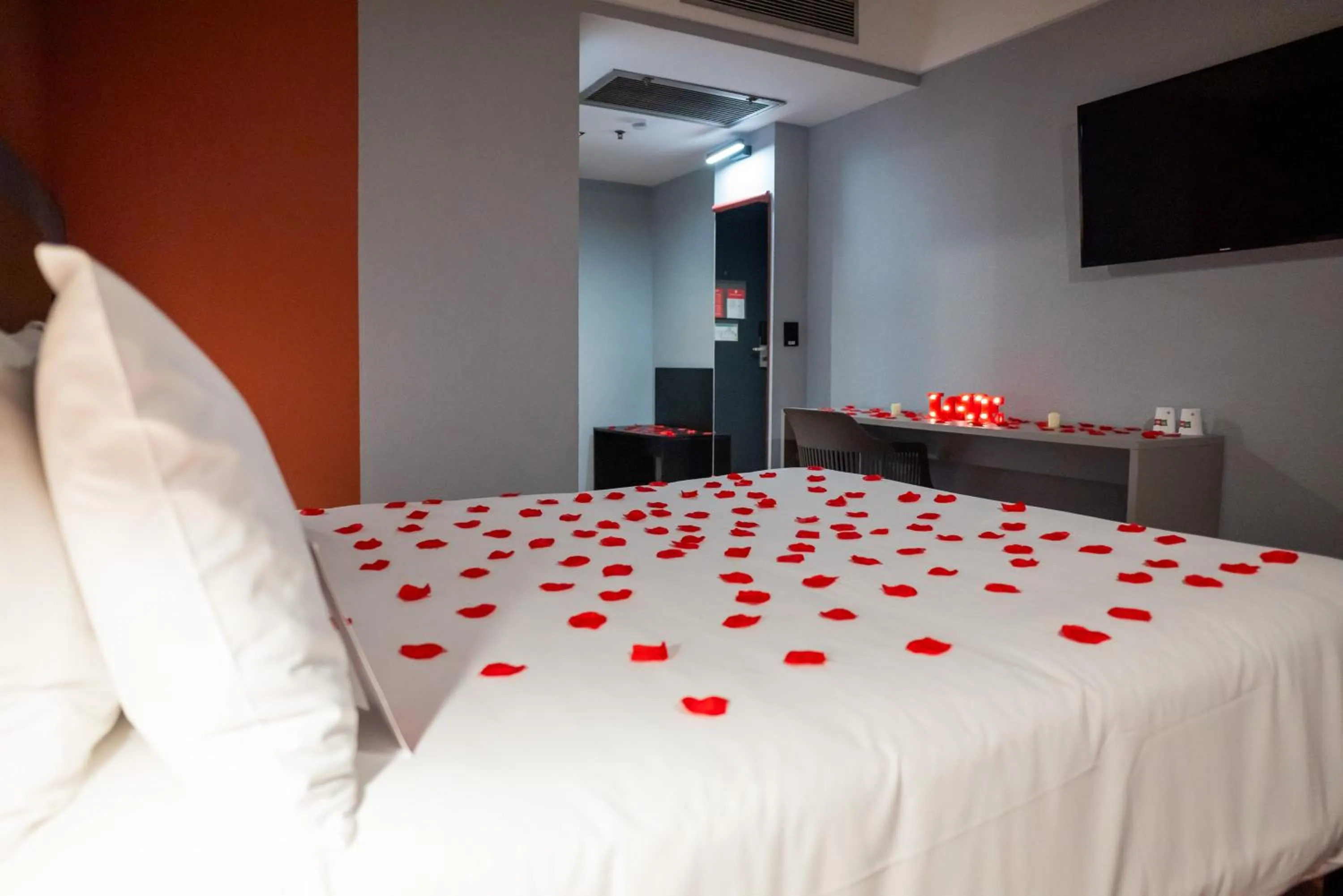 Bed in ibis Guarulhos Aeroporto