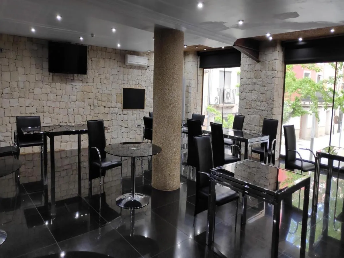 Communal lounge/ TV room in Hotel Plata