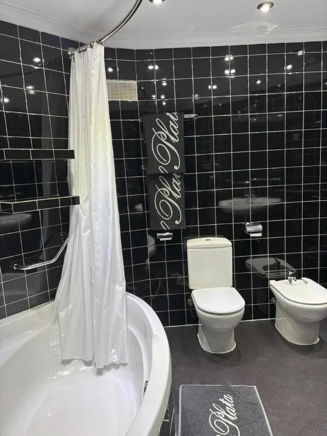 Shower in Hotel Plata