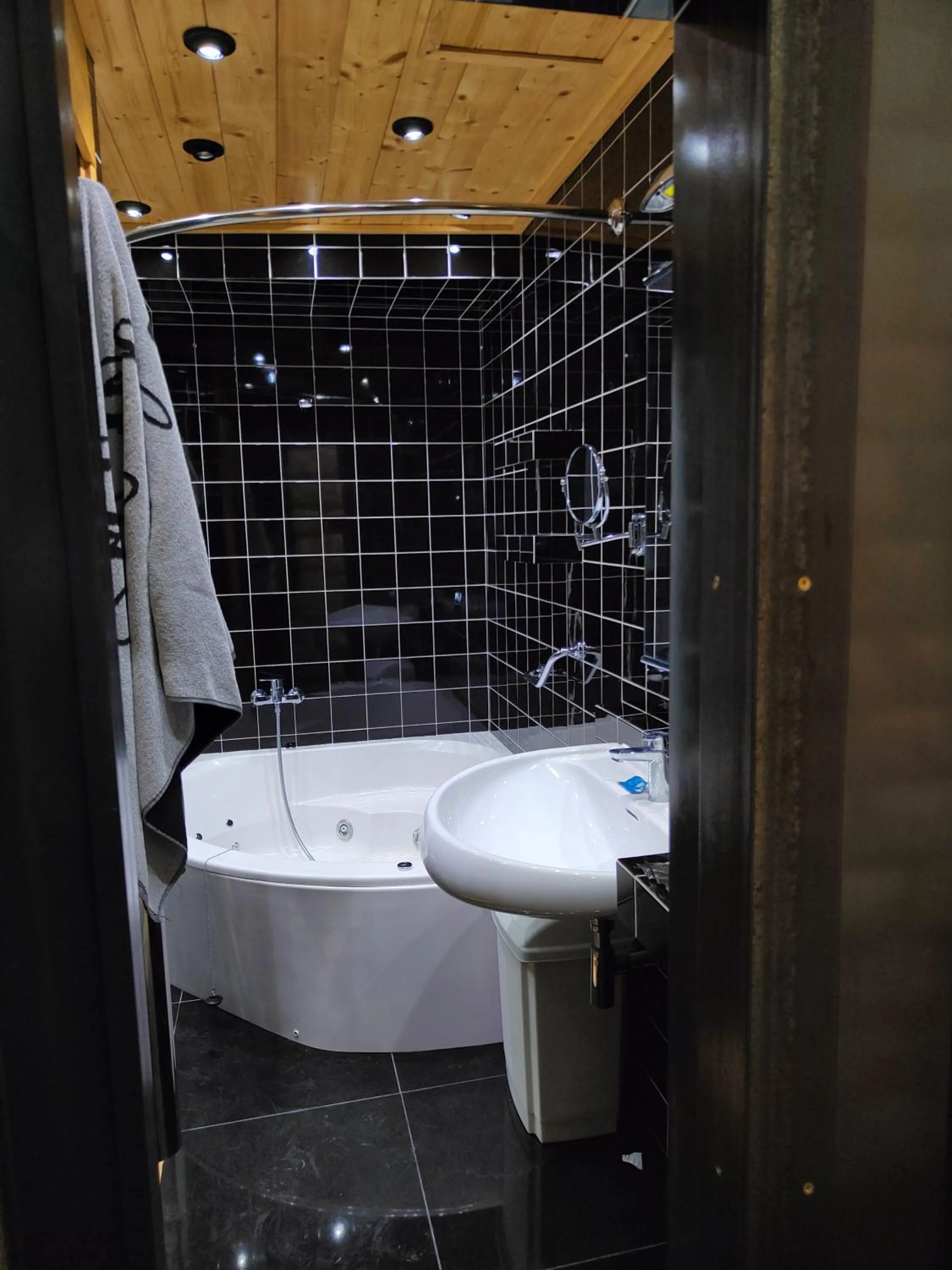 Shower in Hotel Plata