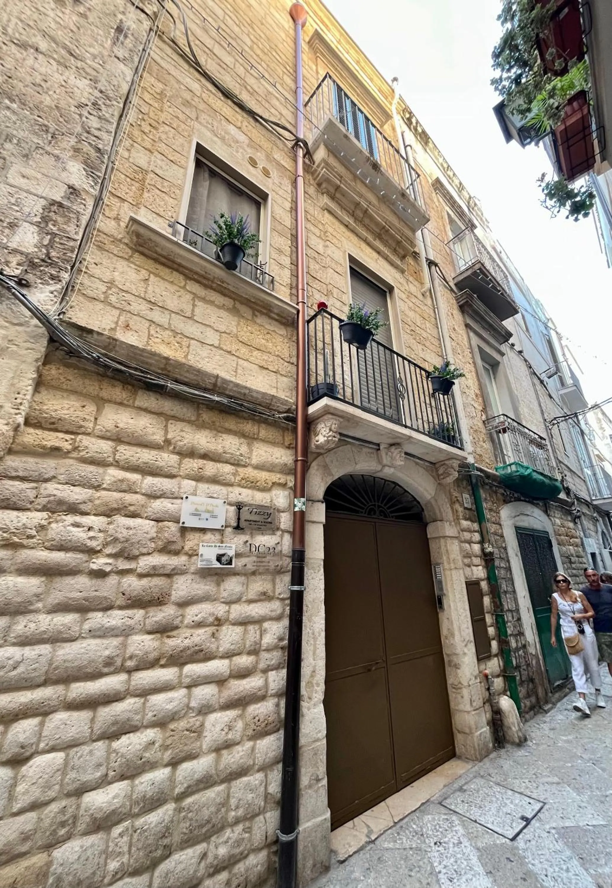 Property building in Tizzy Apartment & Rooms