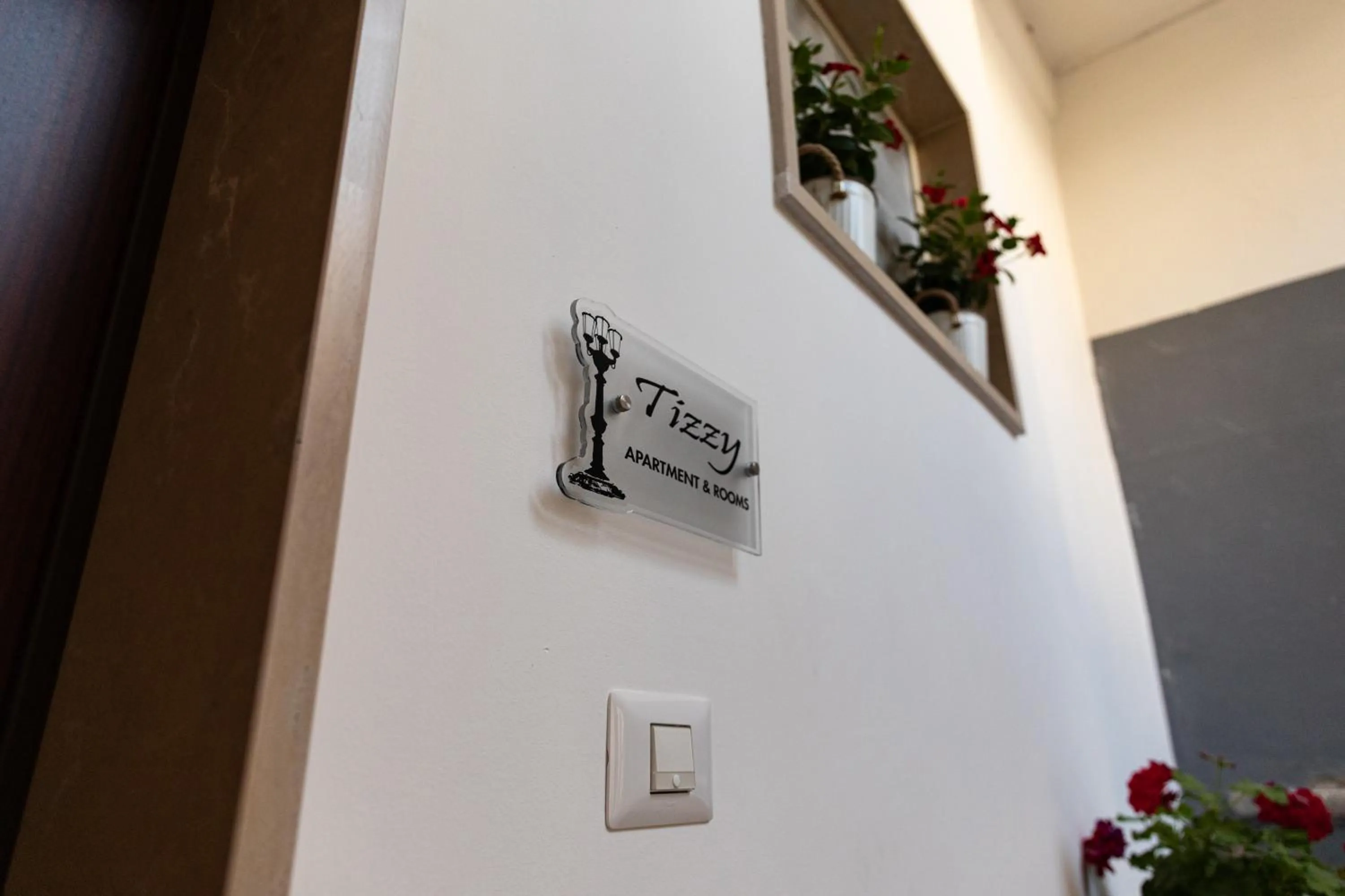 Tizzy Apartment & Rooms