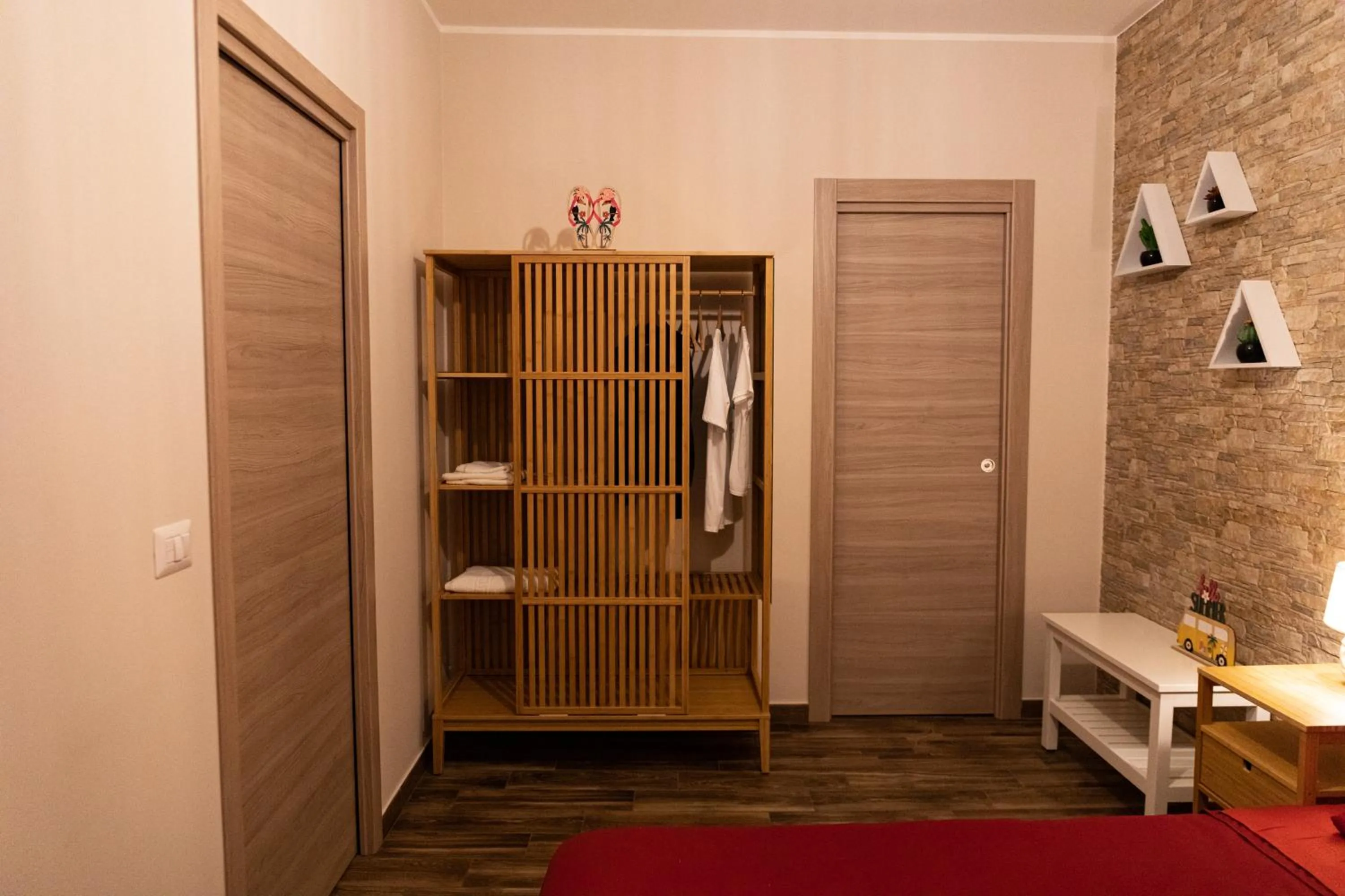 Tizzy Apartment & Rooms