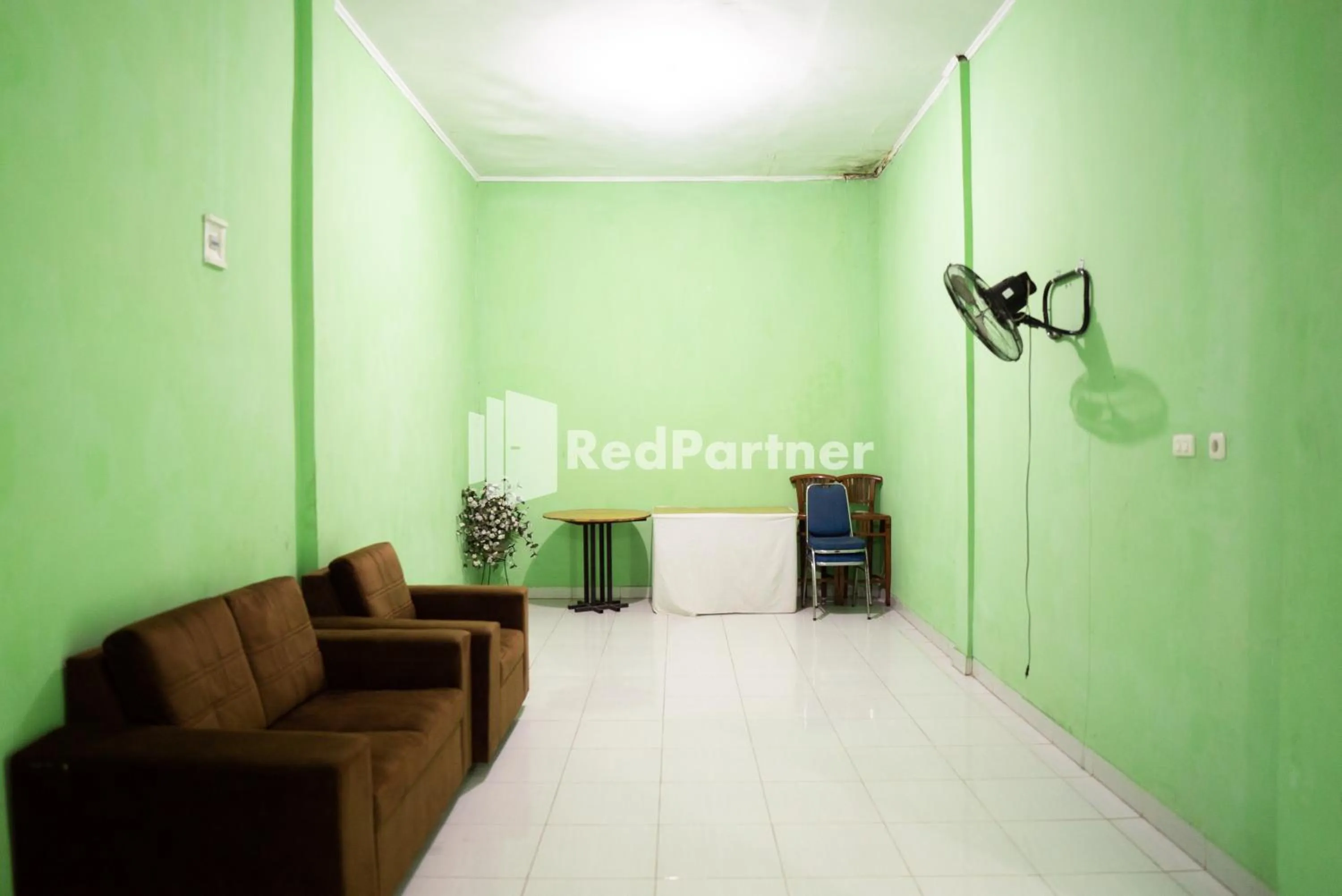 Lobby or reception in Hotel Ratu Ayu 2 Lampung Mitra RedDoorz