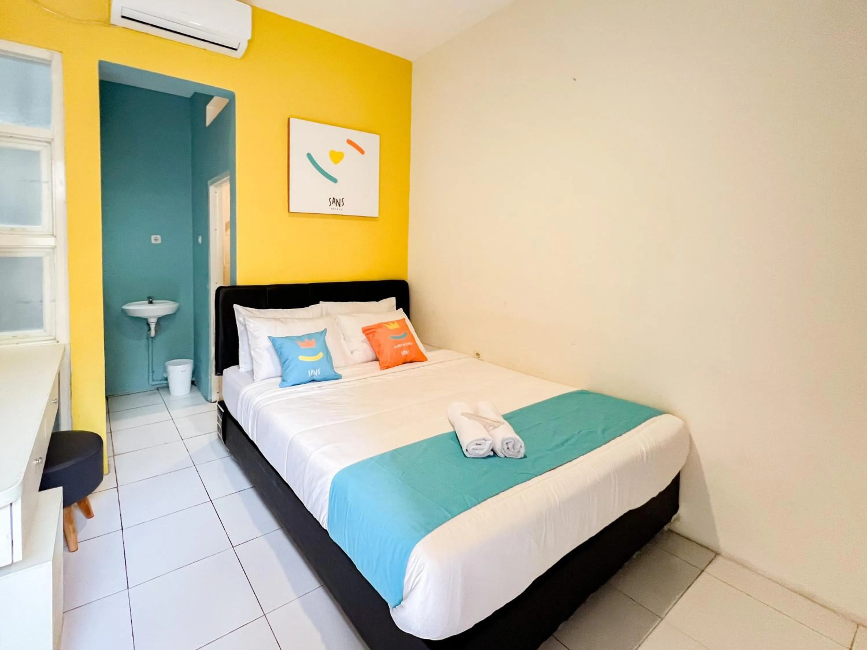 Bedroom, Bed in Sans Stay Bukit Palma Citraland